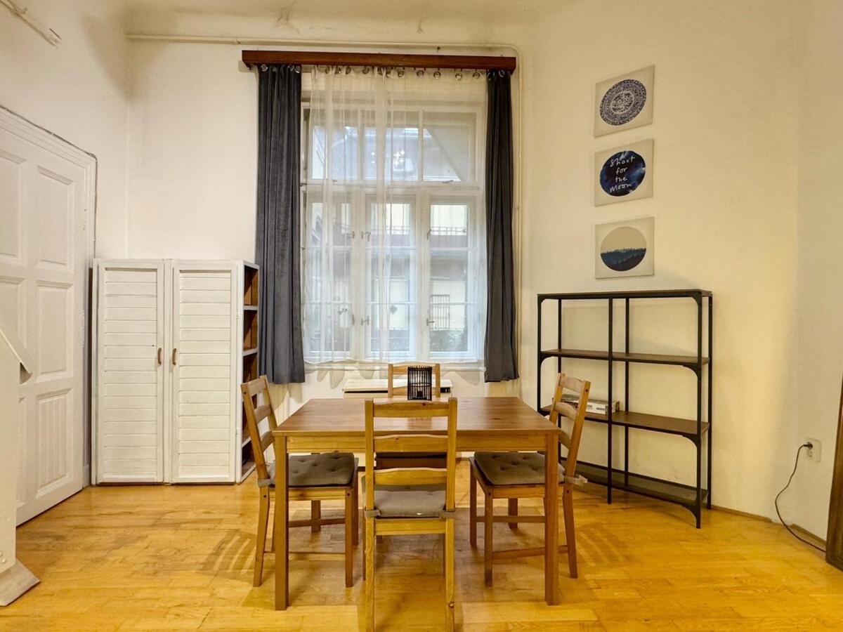 K16 Central Spacious 2BR