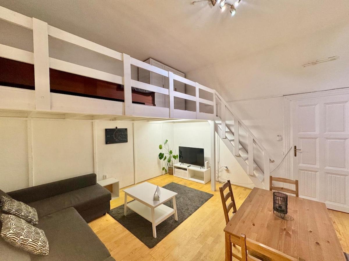 K16 Central Spacious 2BR
