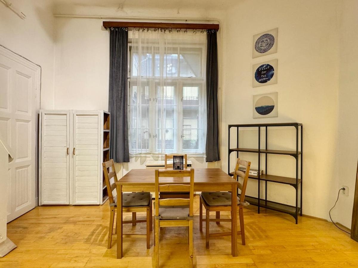 K16 Central Spacious 2BR
