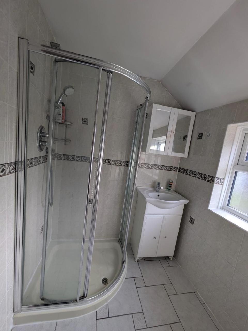 Gordon Avenue Guest House HA7 London