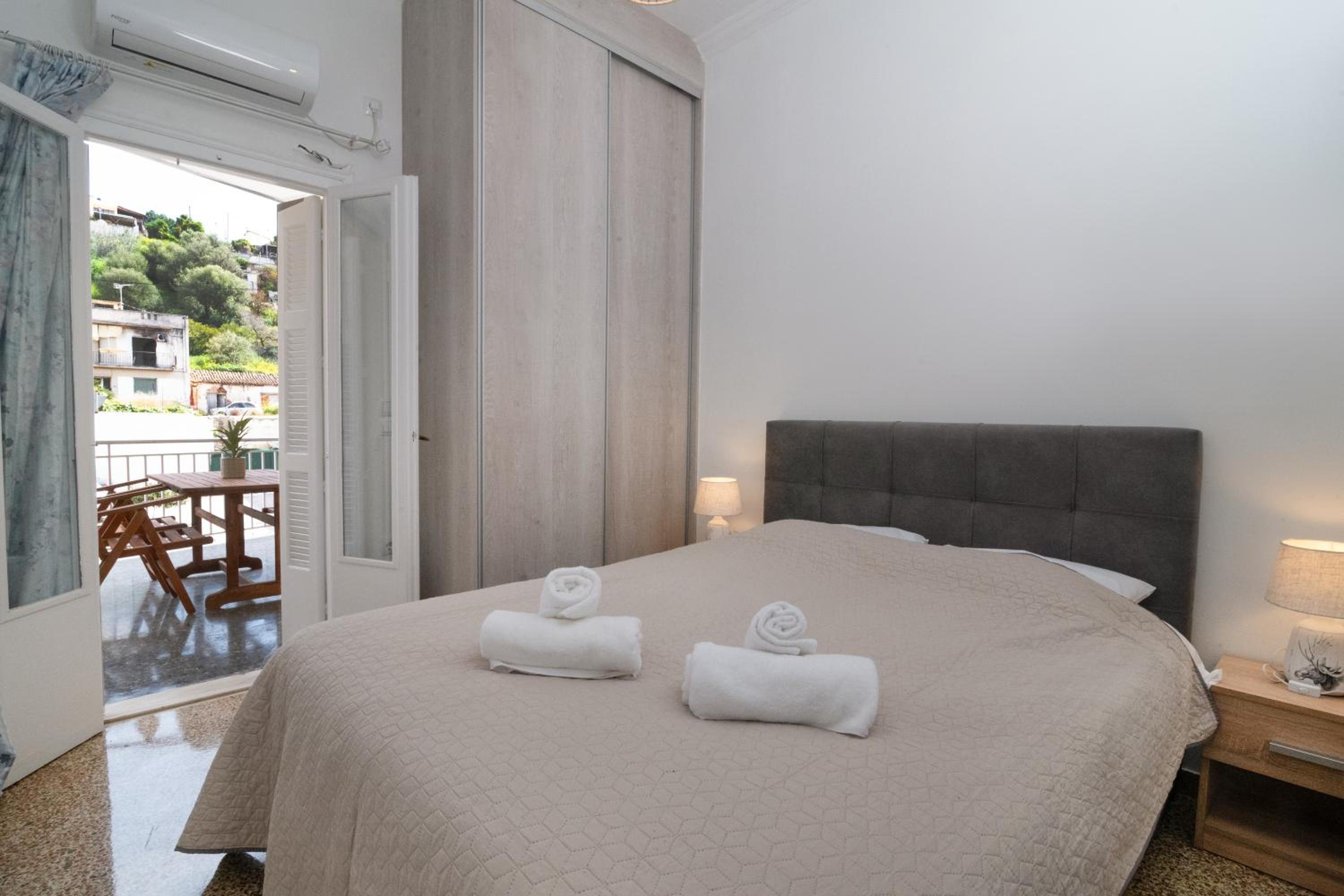 Sunrise Apartment By Athens Airport