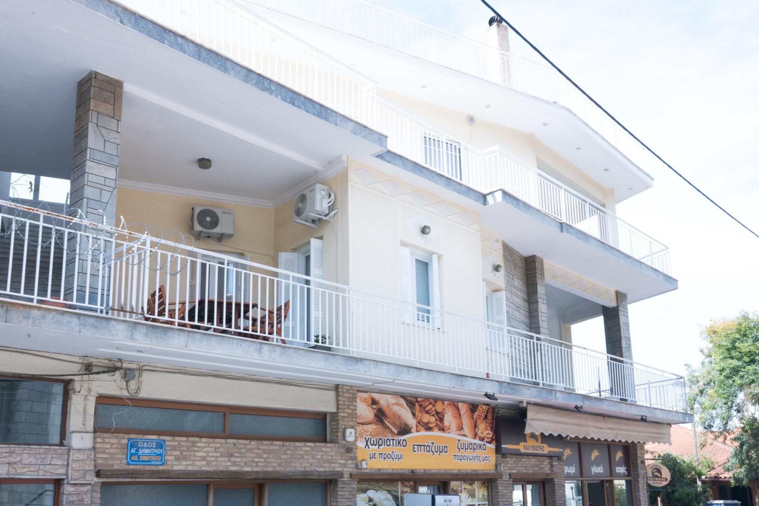 Sunrise Apartment By Athens Airport