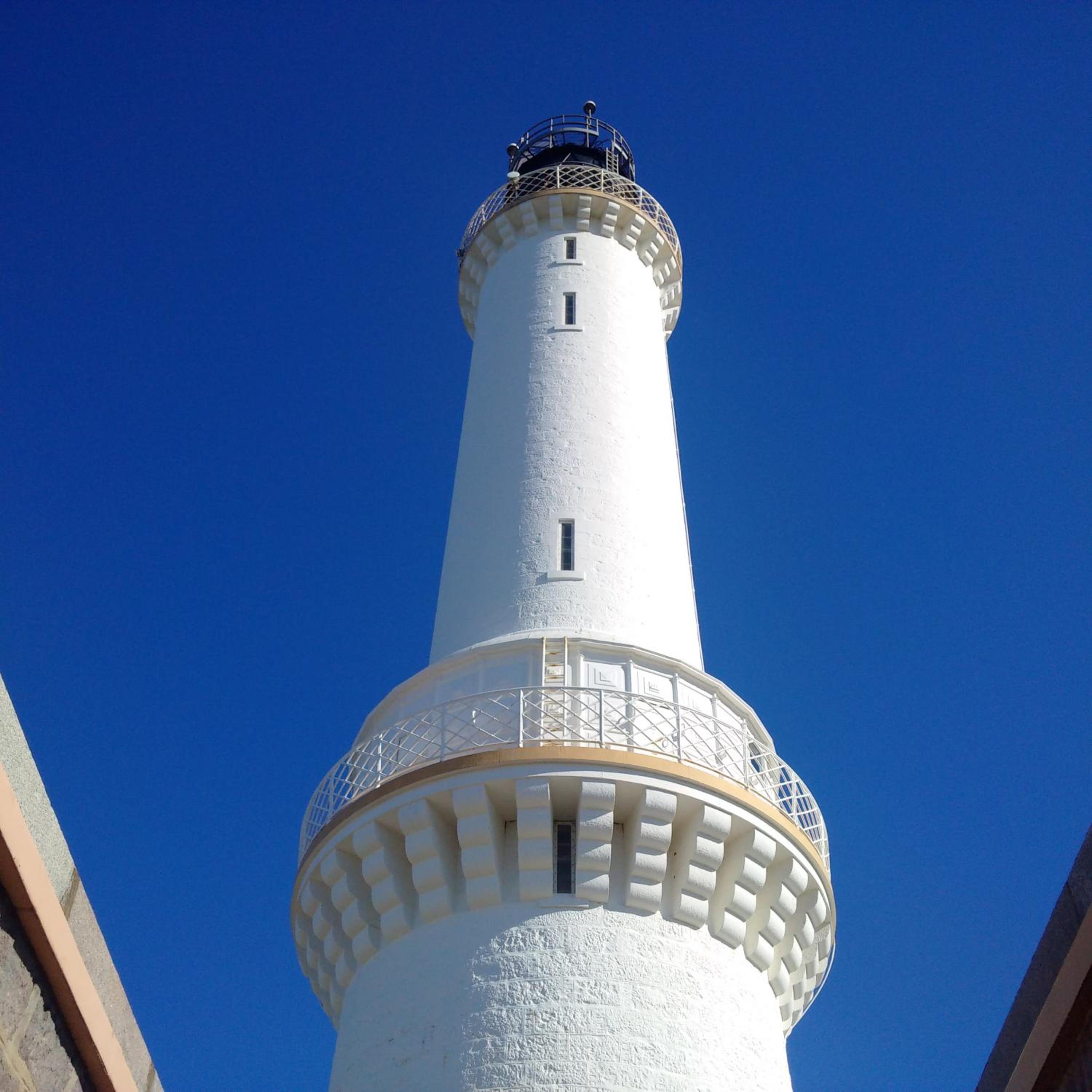 Aberdeen Lighthouse Cottages - coastal, dolphins
