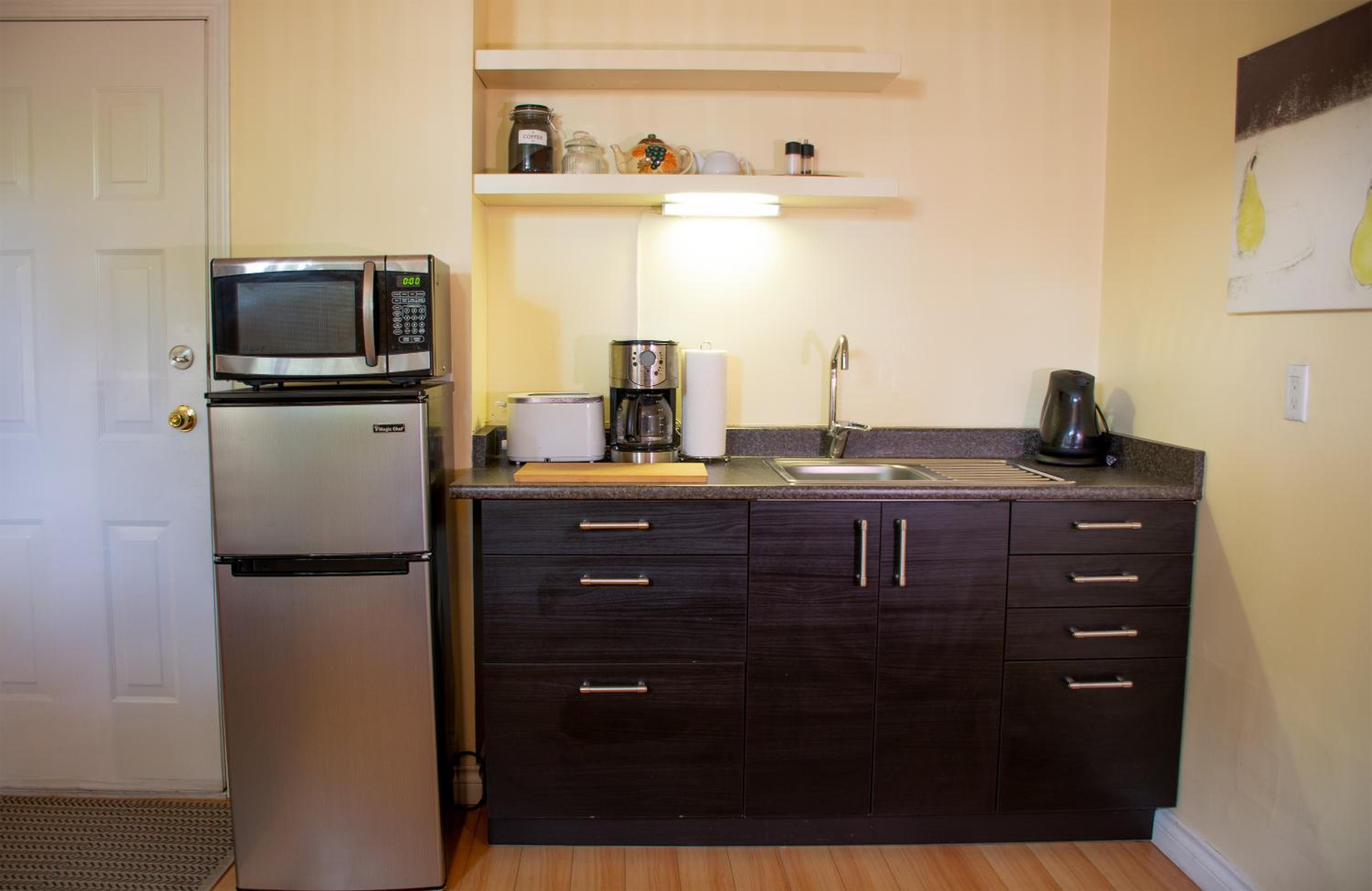 Calm, cozy, urban, family-friendly stay