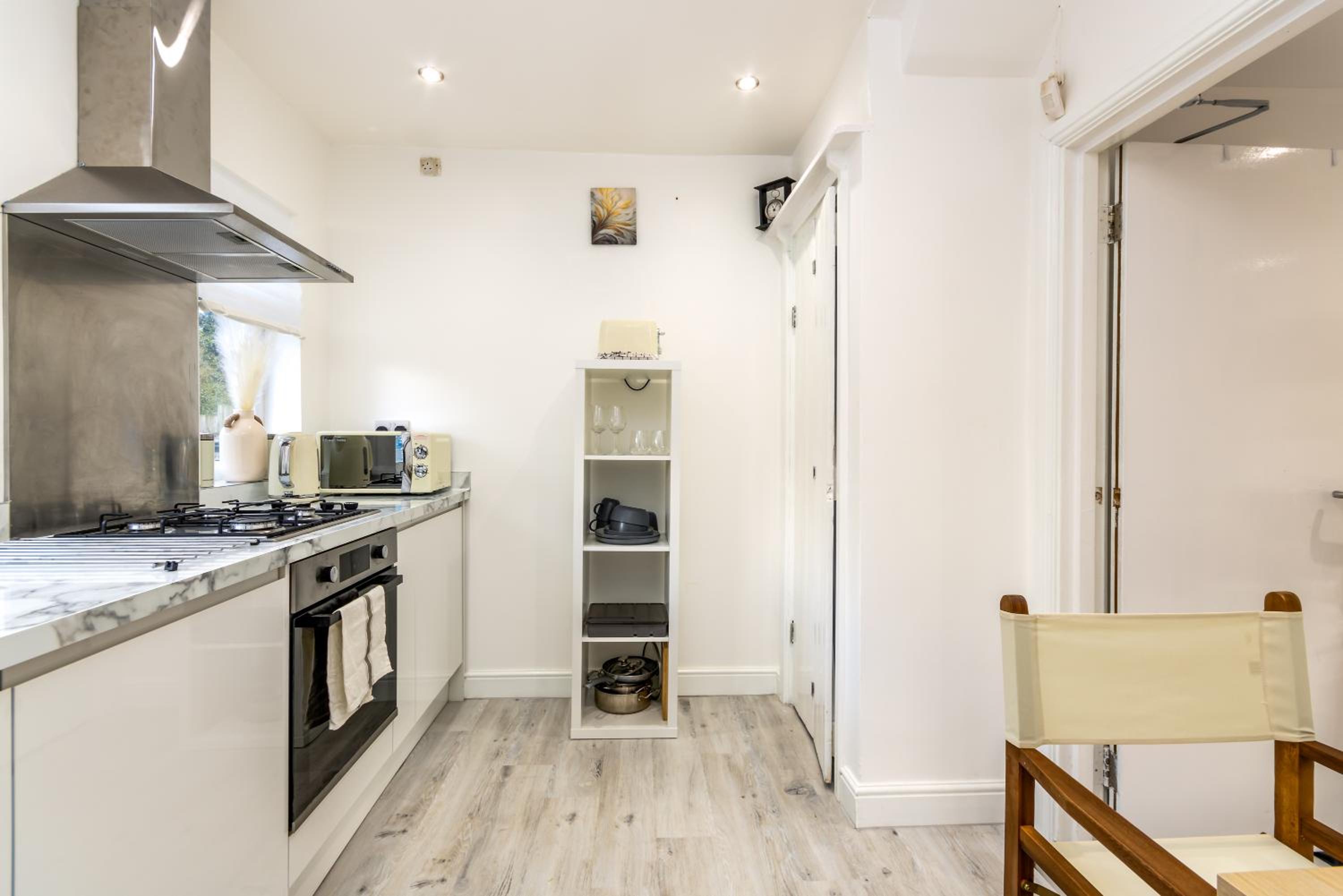 Luxury Studio with Free Parking