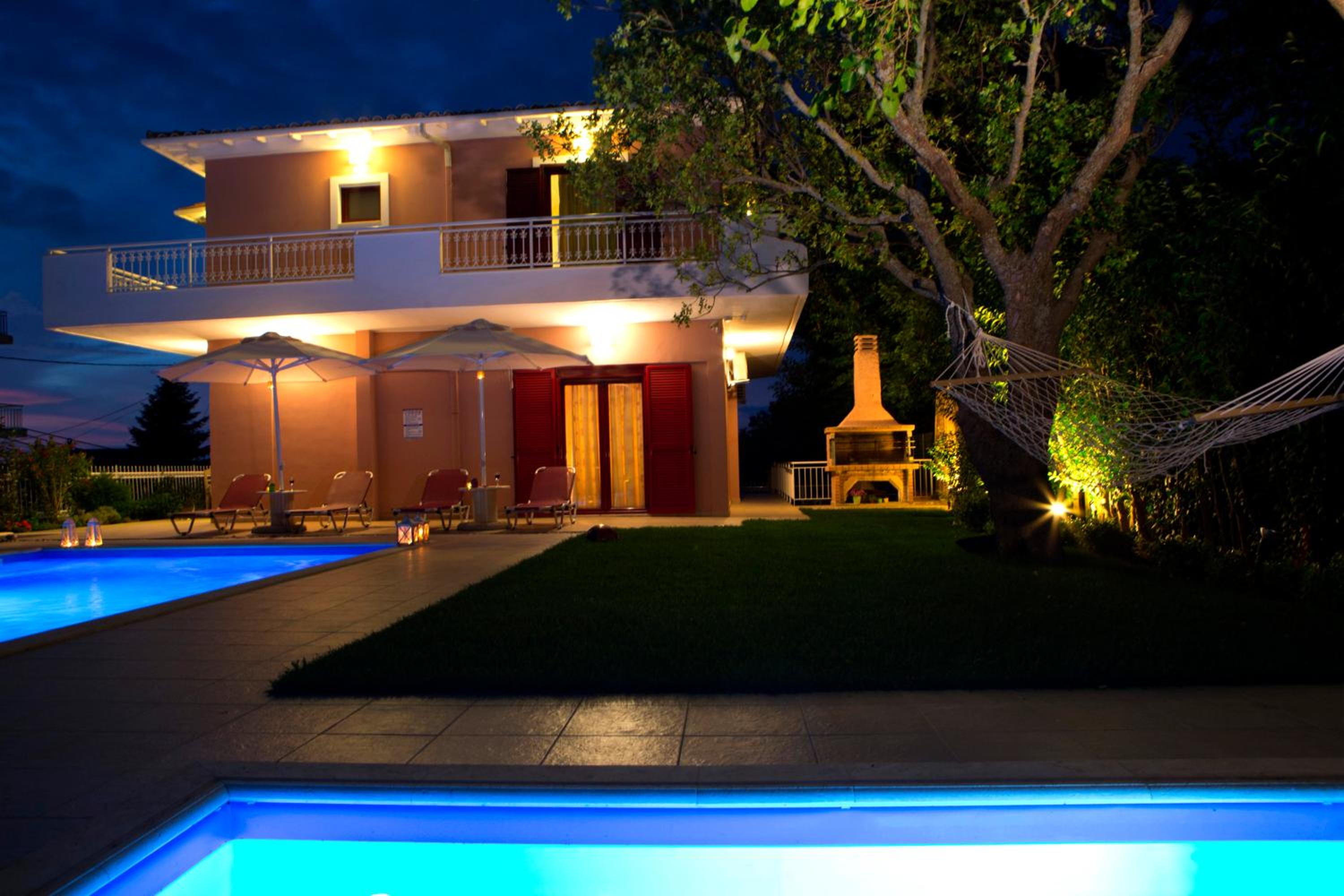 Exanthia Villas