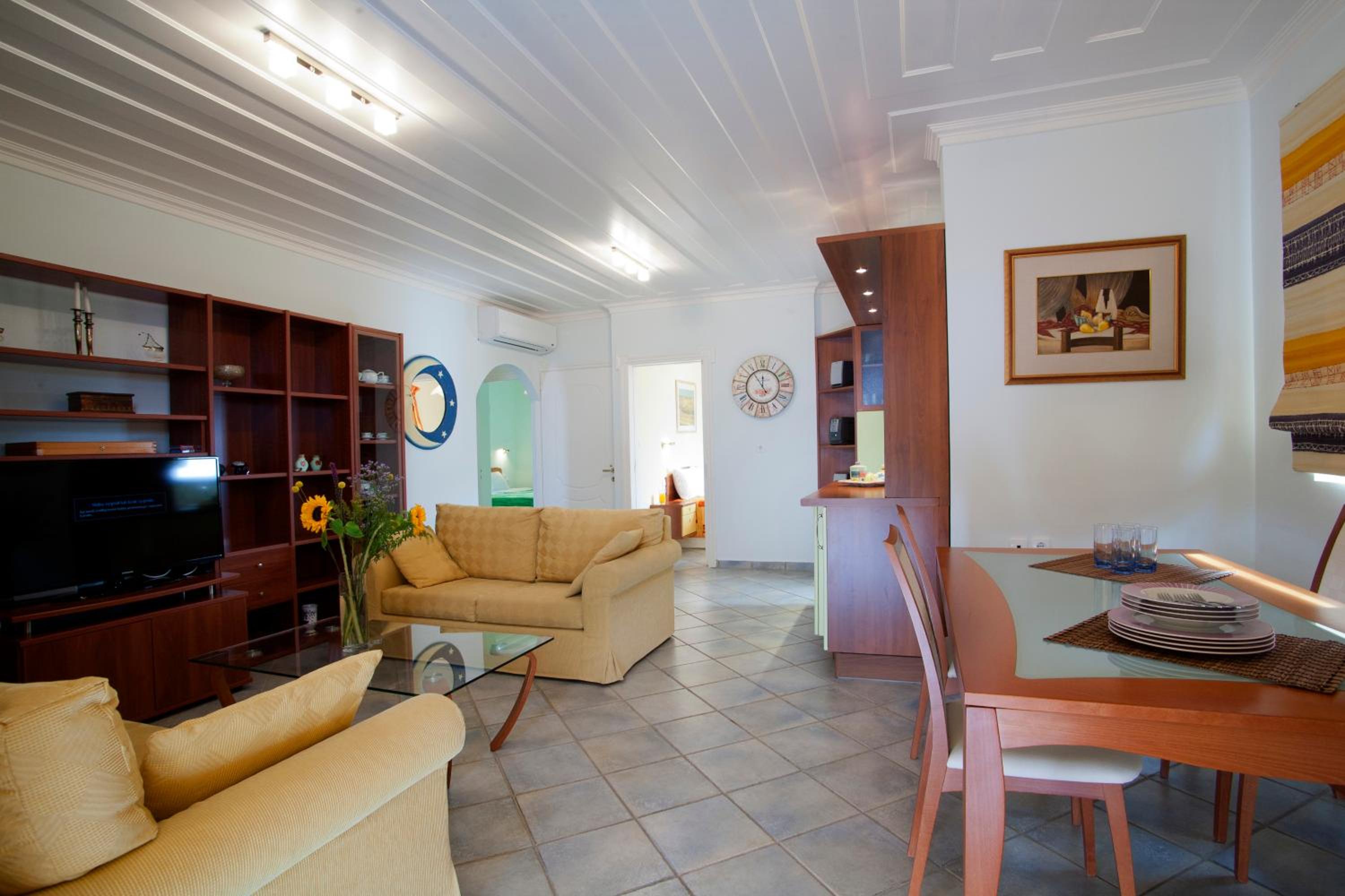 Exanthia Villas