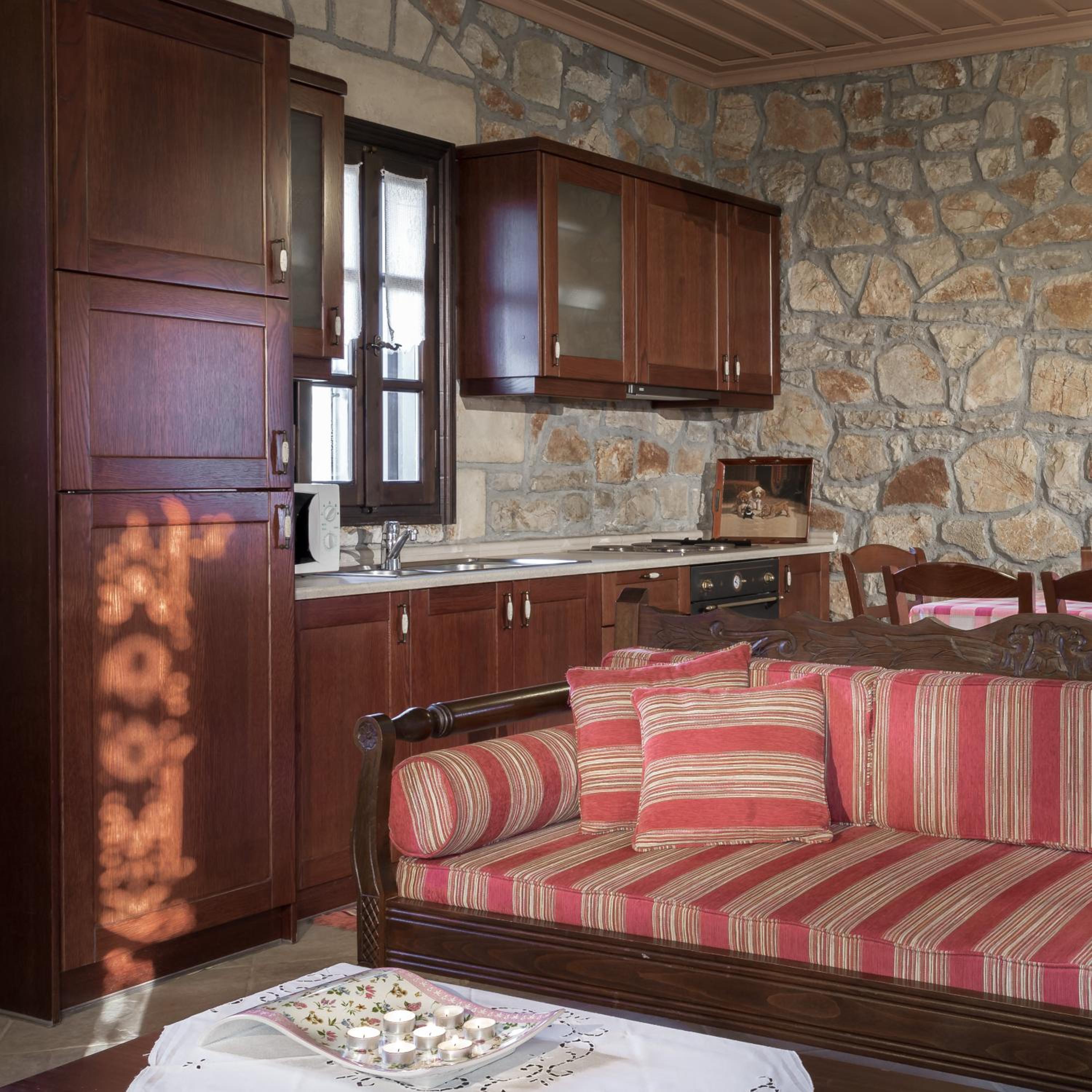 Klymeni Traditional Homes