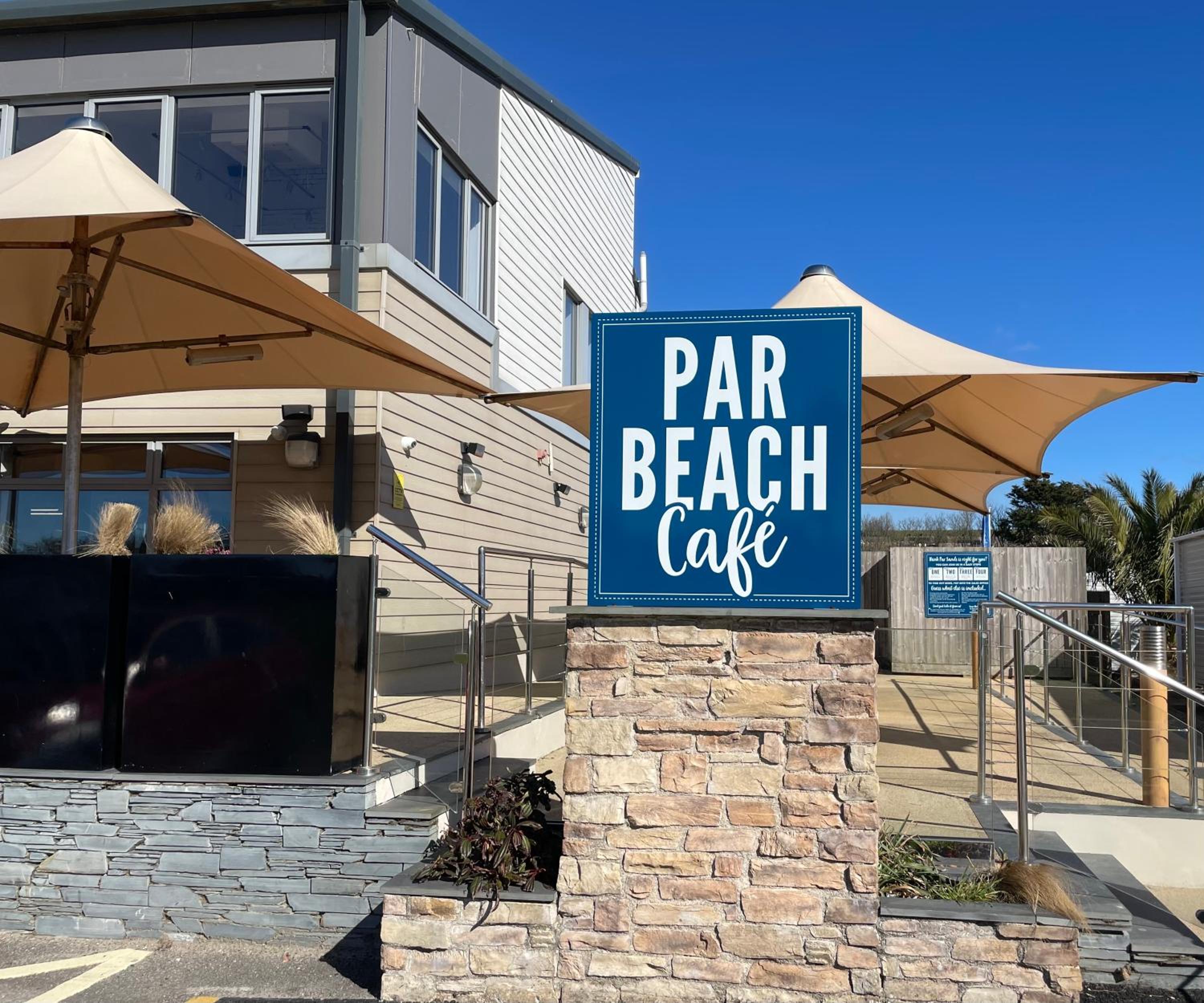 Golden Dunes Retreat, Dog-Friendly Stay at Par Sands Holiday Park, Cornwall