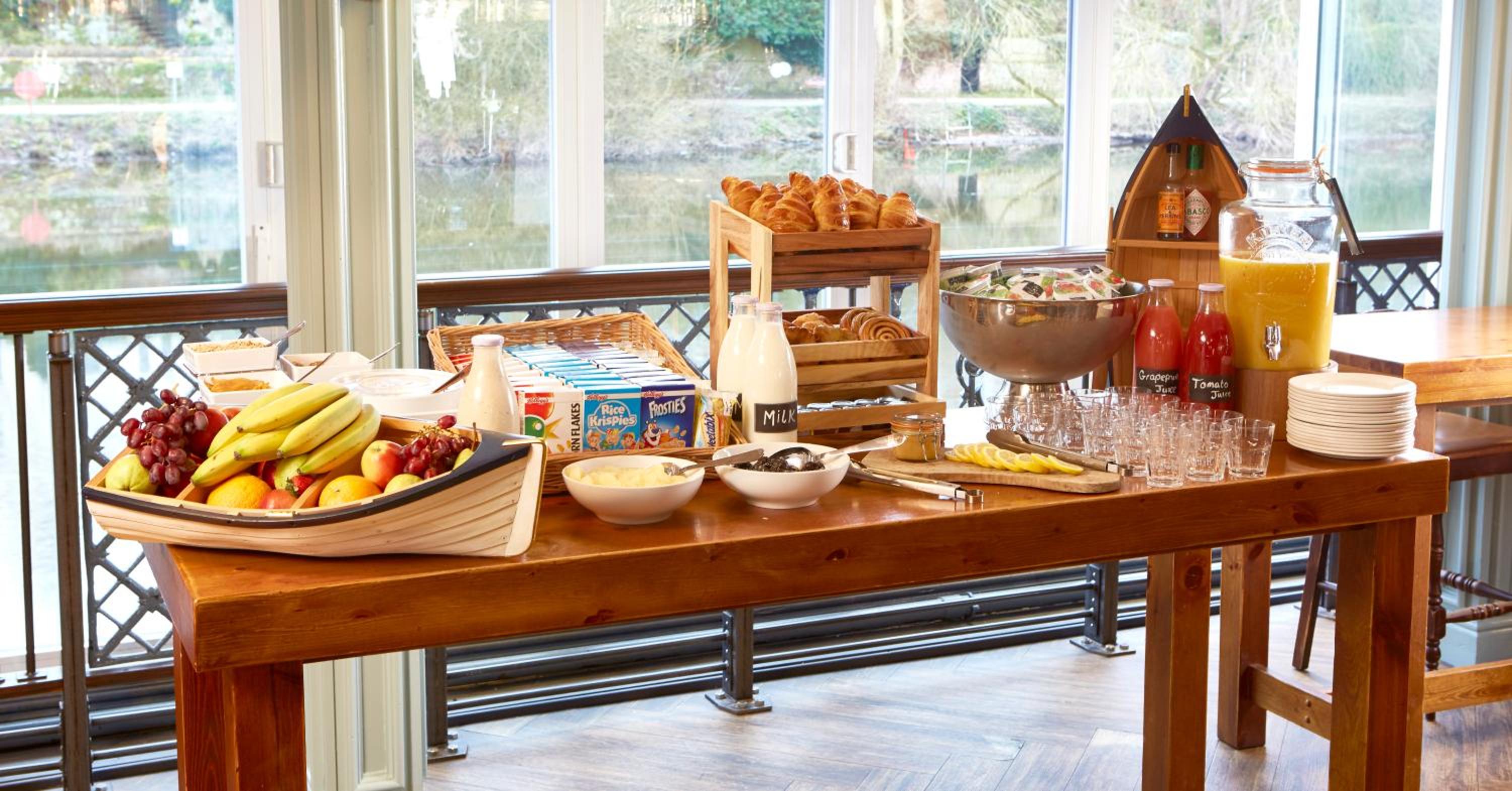 The Boathouse Inn & Riverside Rooms