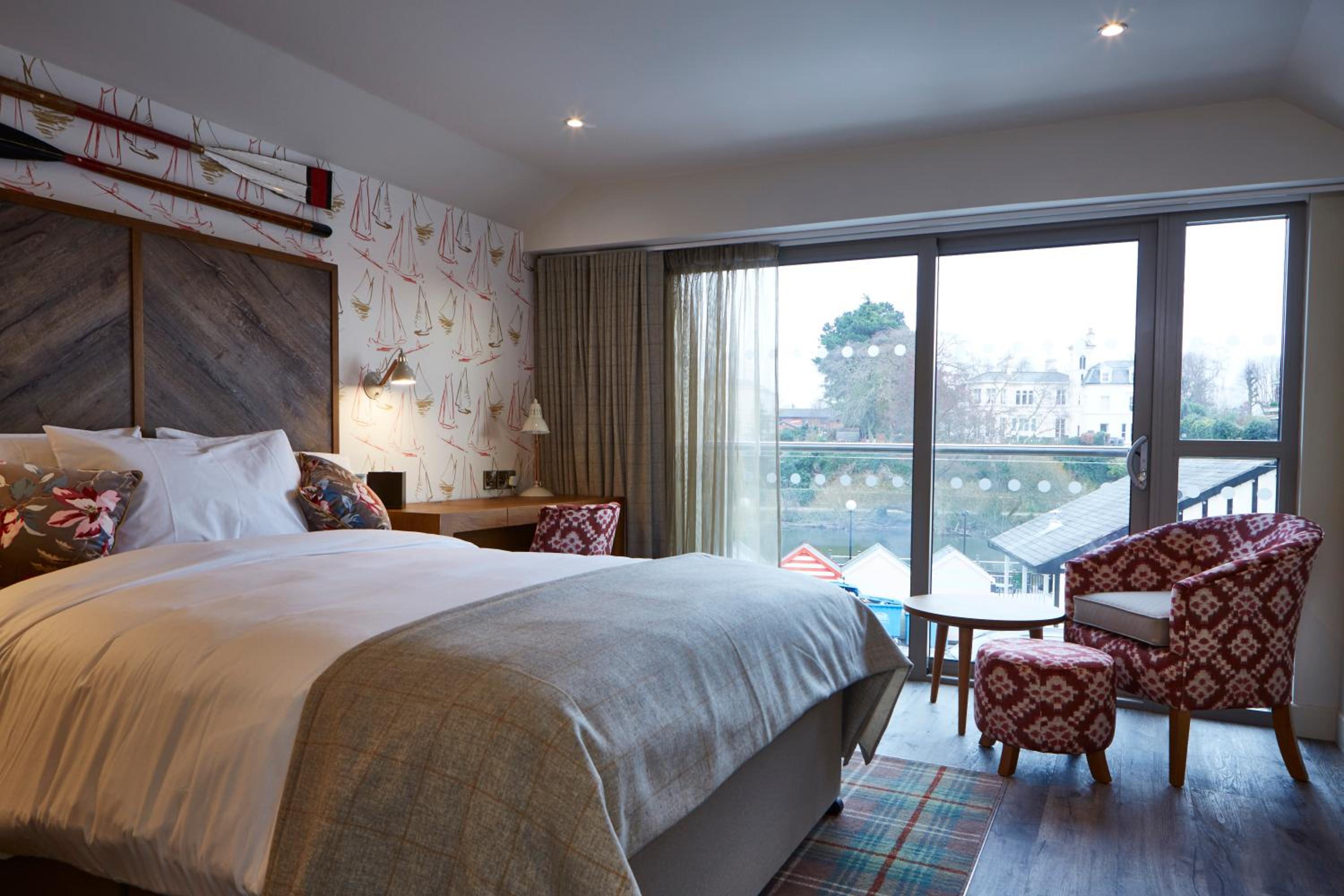 The Boathouse Inn & Riverside Rooms