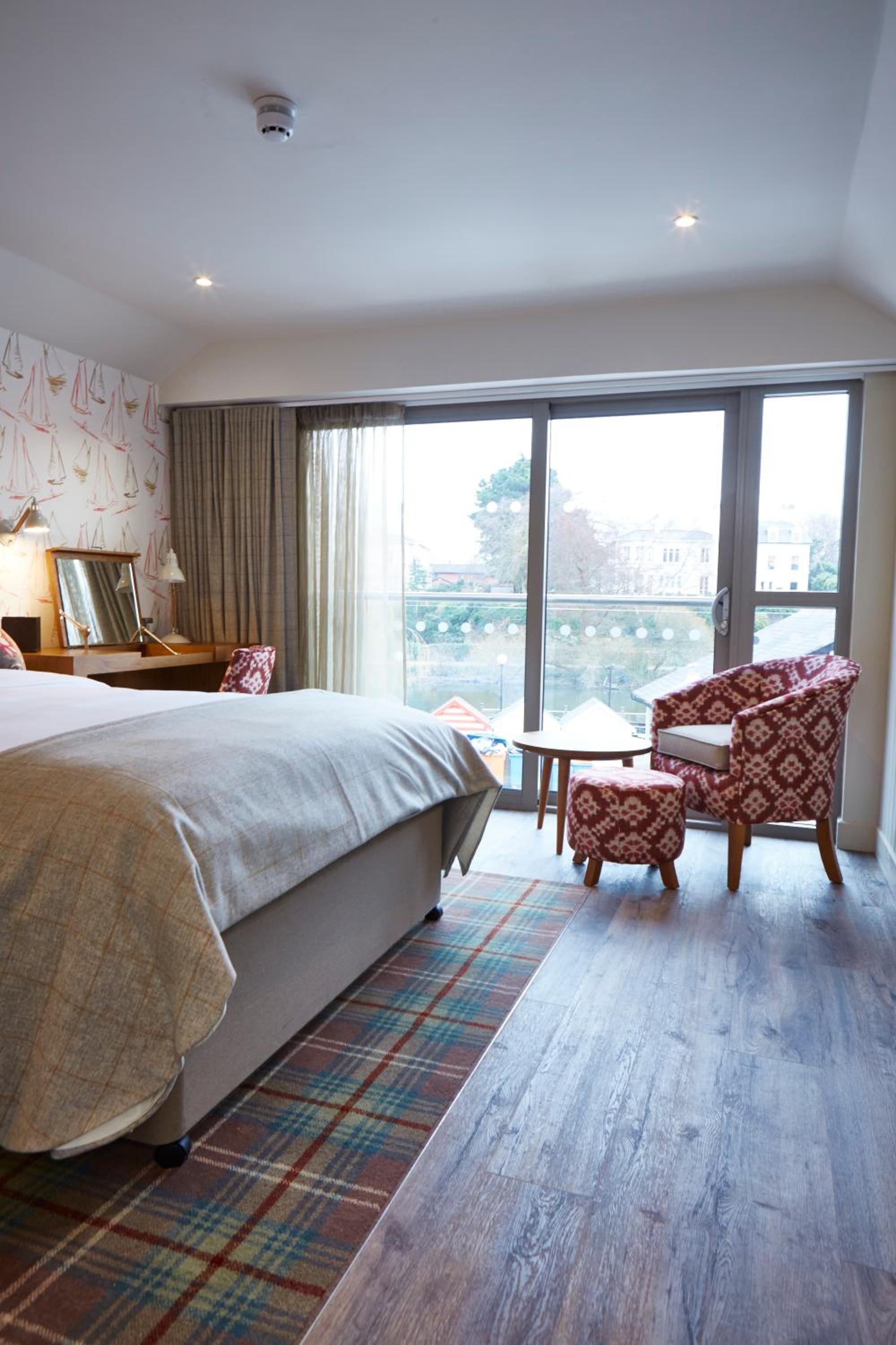 The Boathouse Inn & Riverside Rooms
