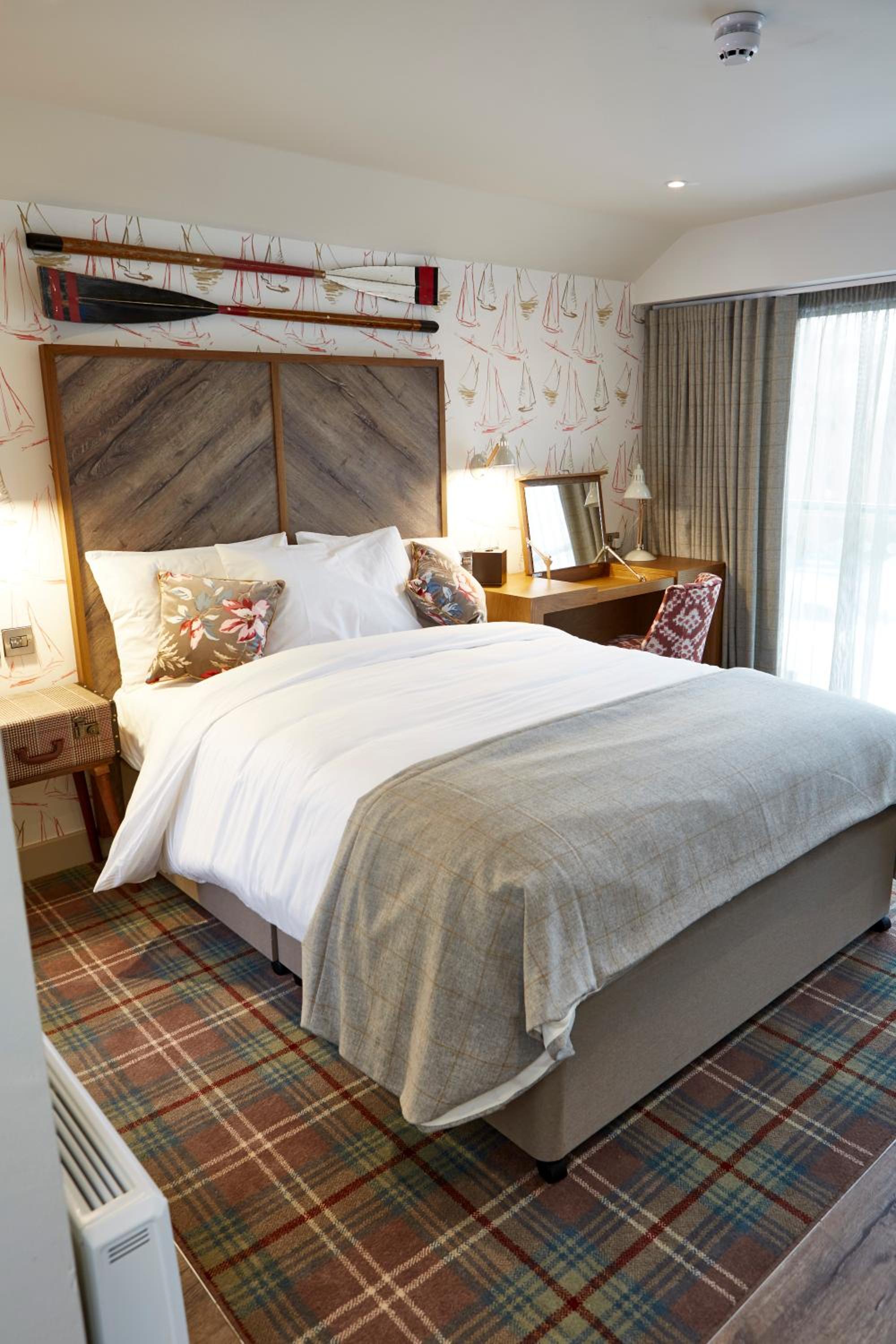 The Boathouse Inn & Riverside Rooms