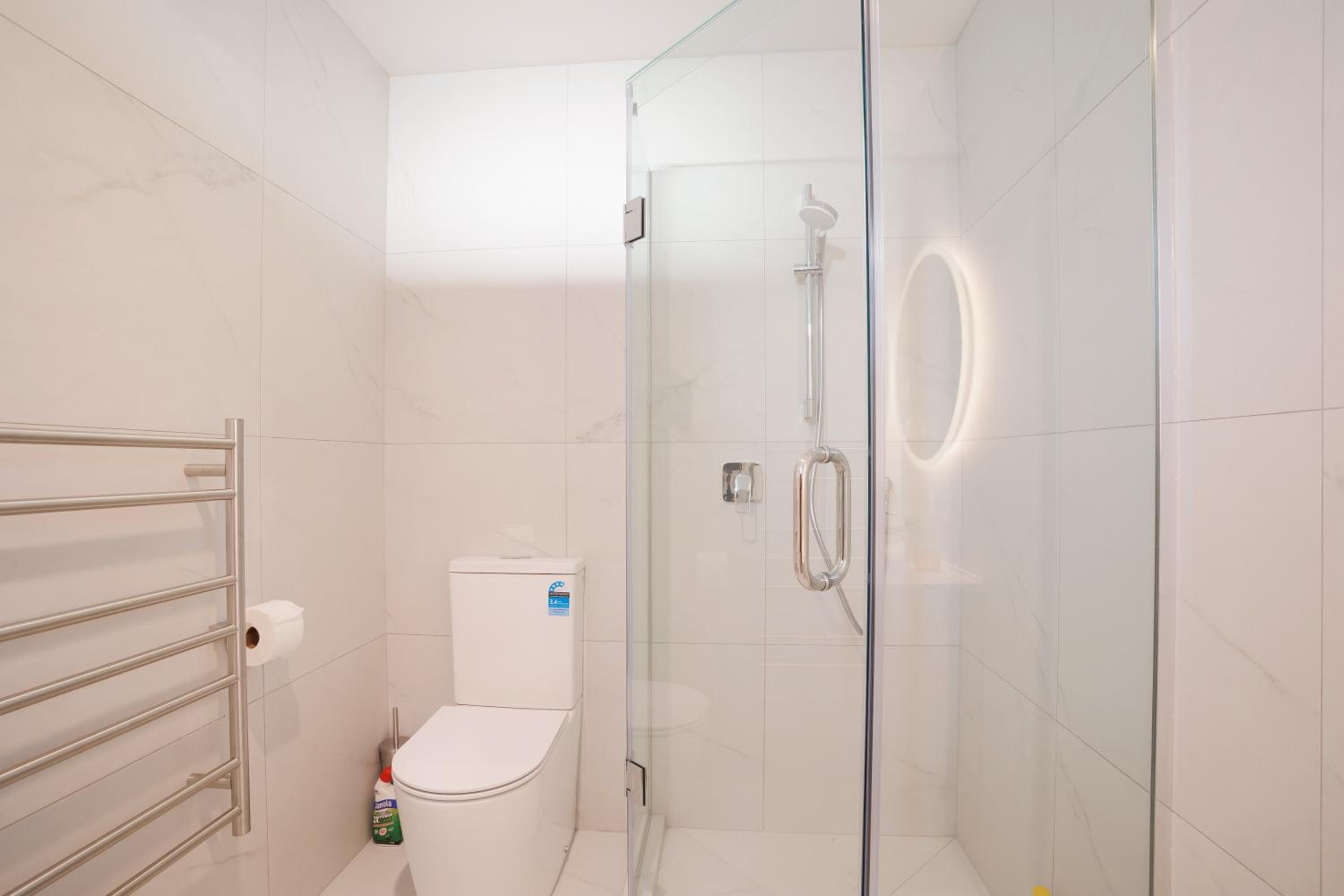 Zen Style 3 bedrooms near School, shop and Eateries