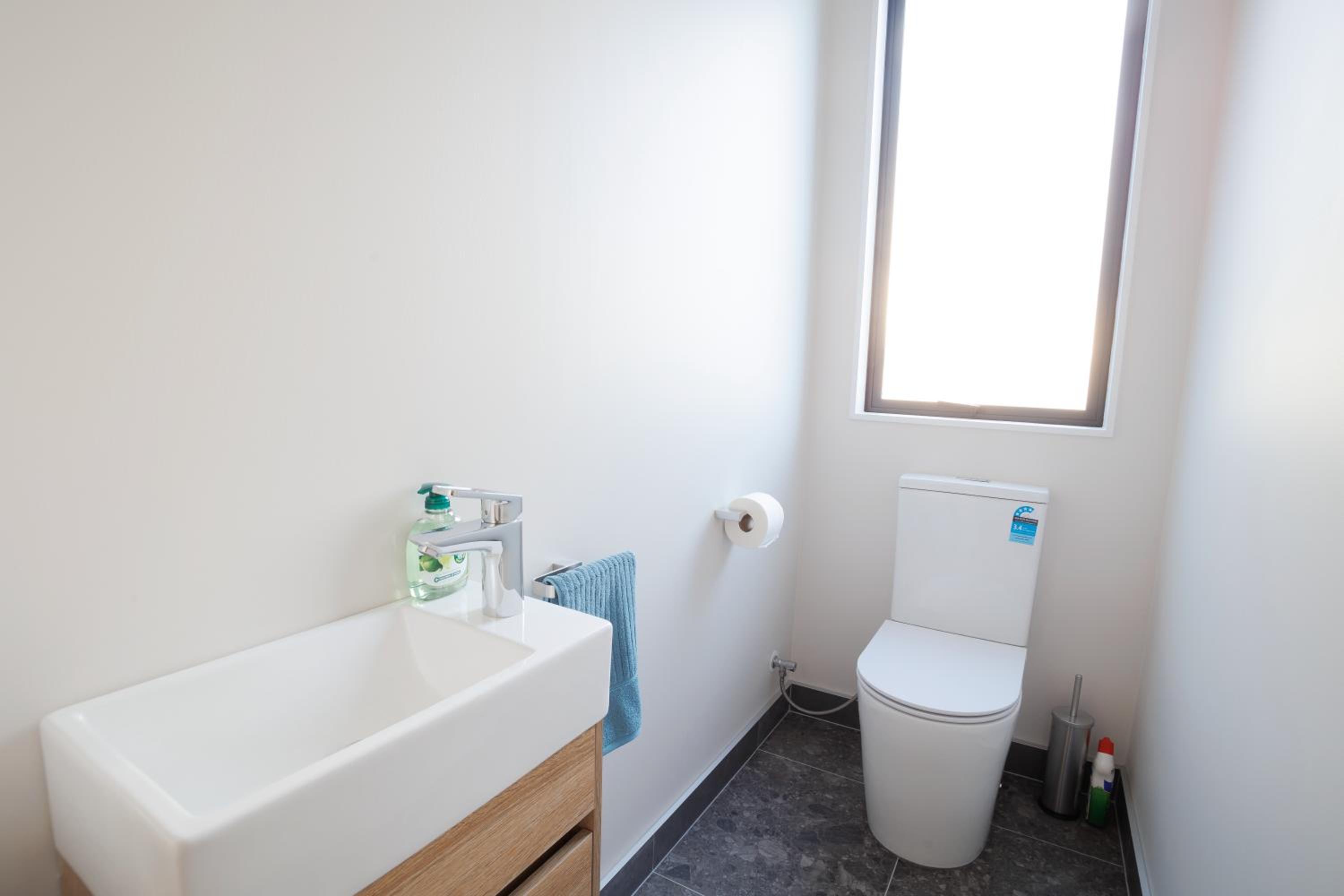 Zen Style 3 bedrooms near School, shop and Eateries