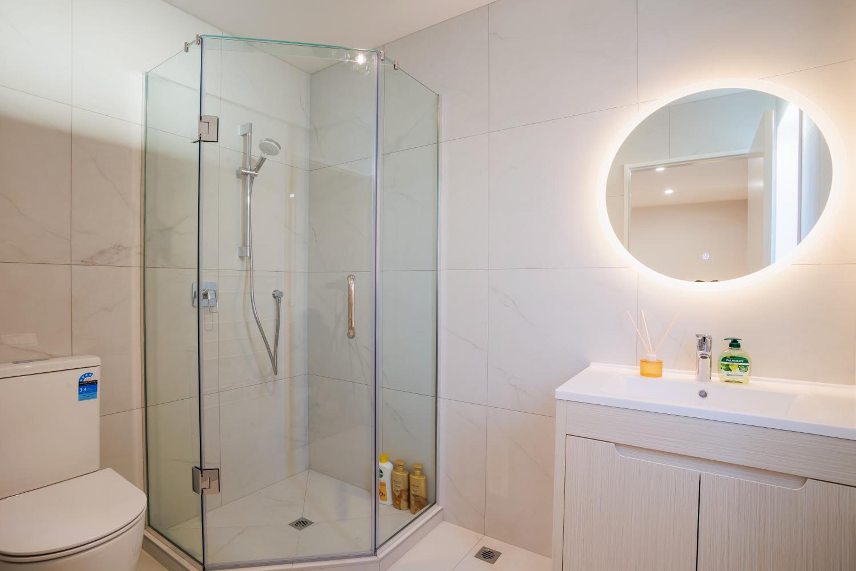 Zen Style 3 bedrooms near School, shop and Eateries