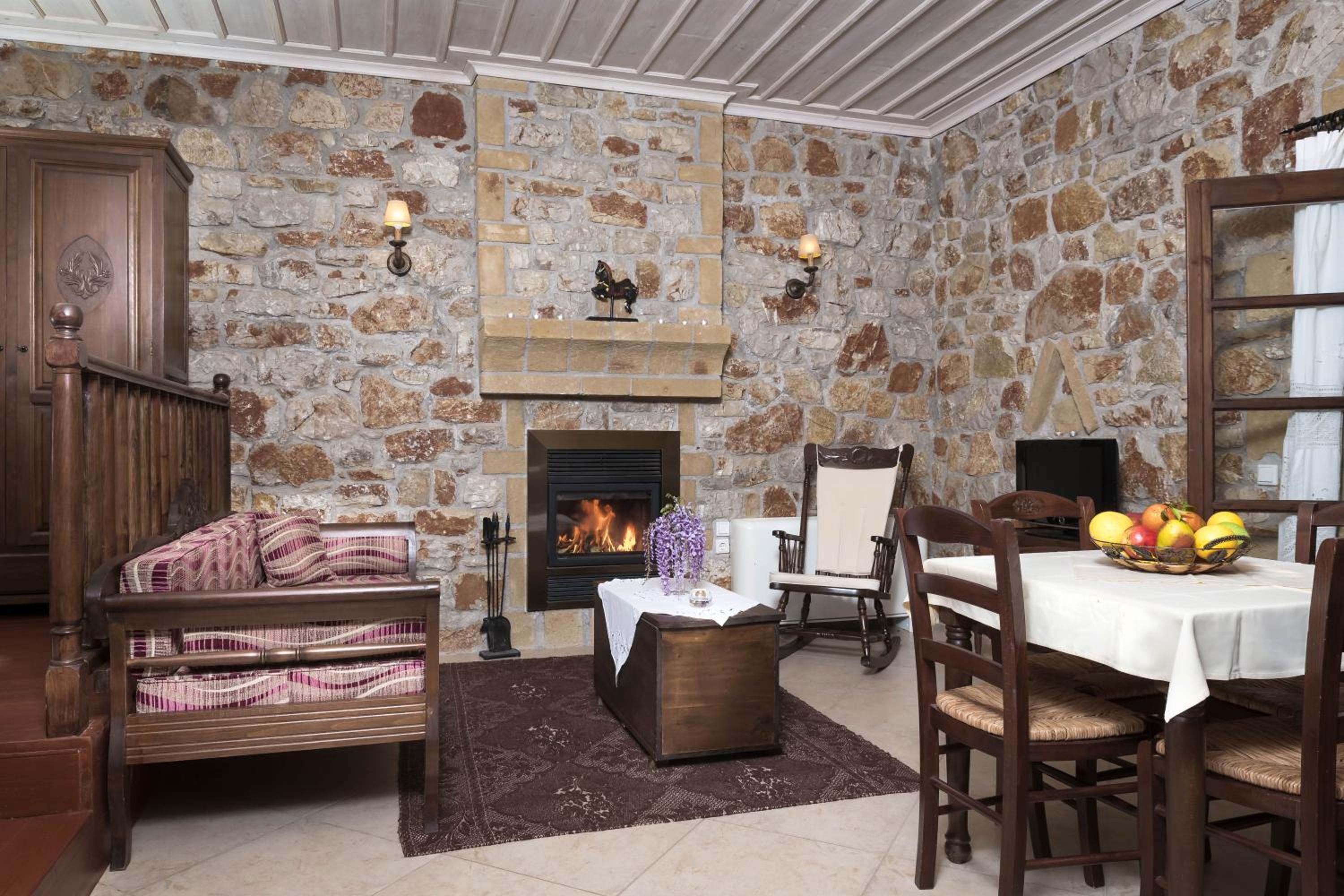 Klymeni Traditional Homes