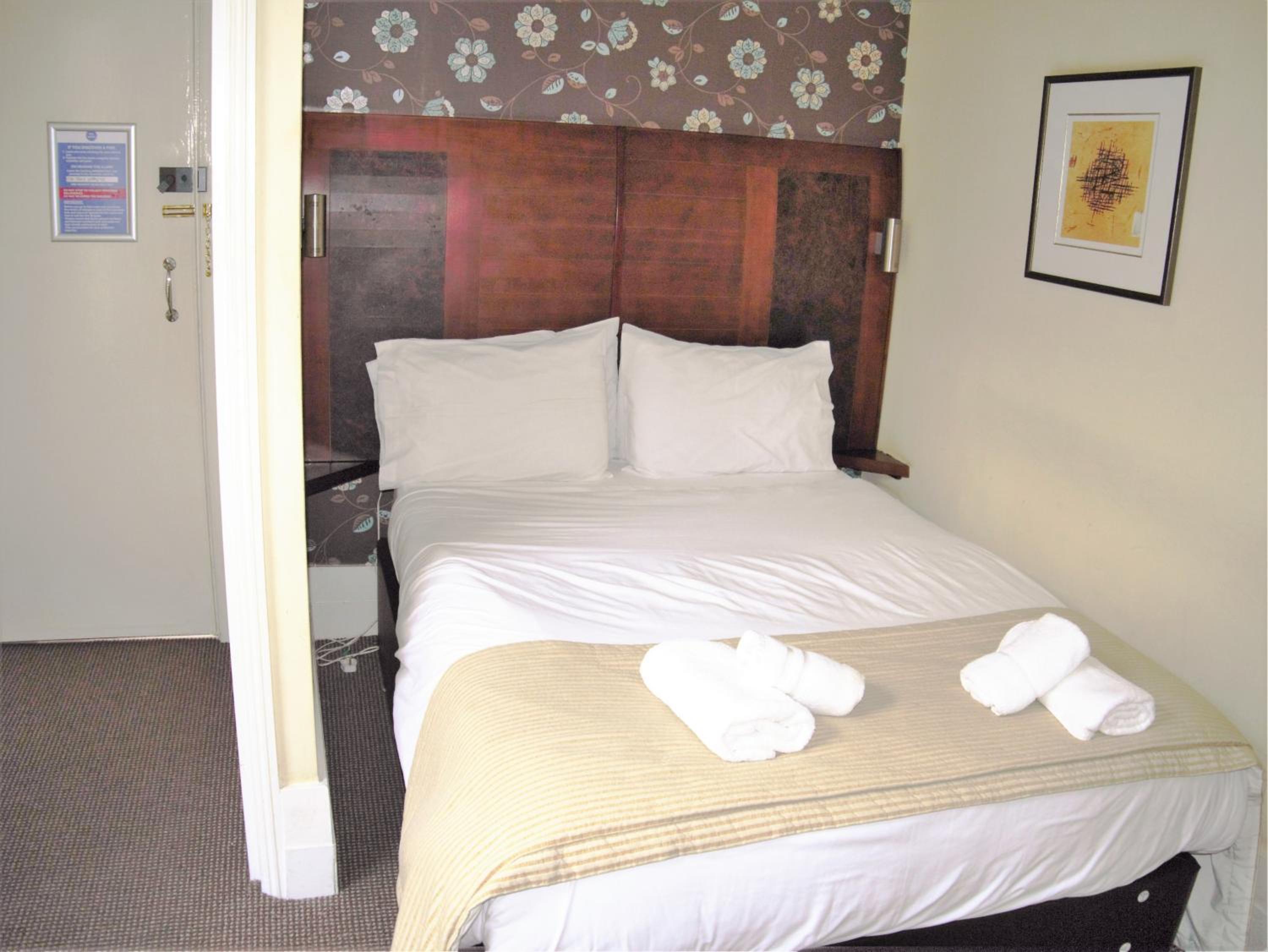 Town House Rooms