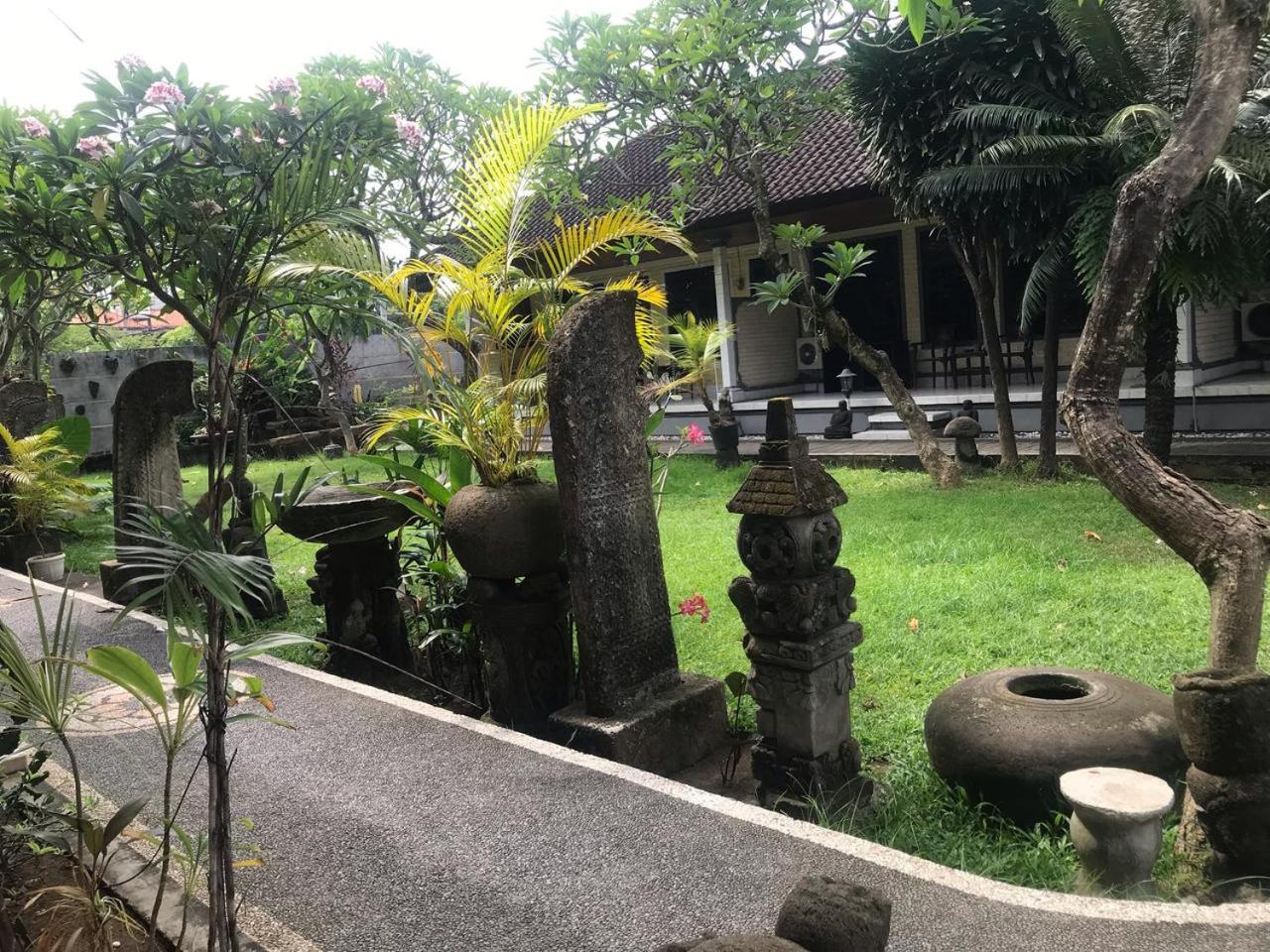 Nyoman Legian House