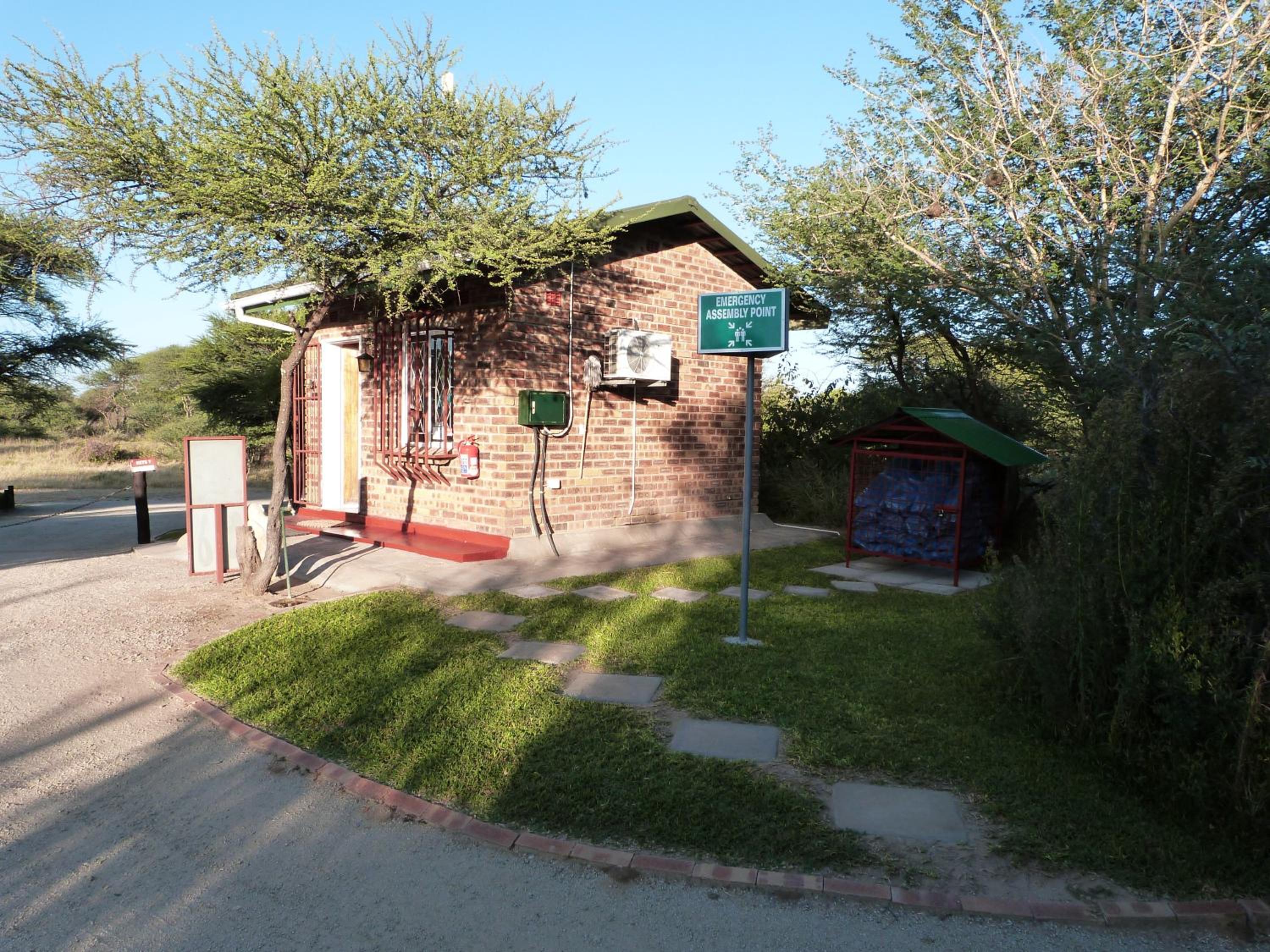 Woodlands Stop Over and Lodge