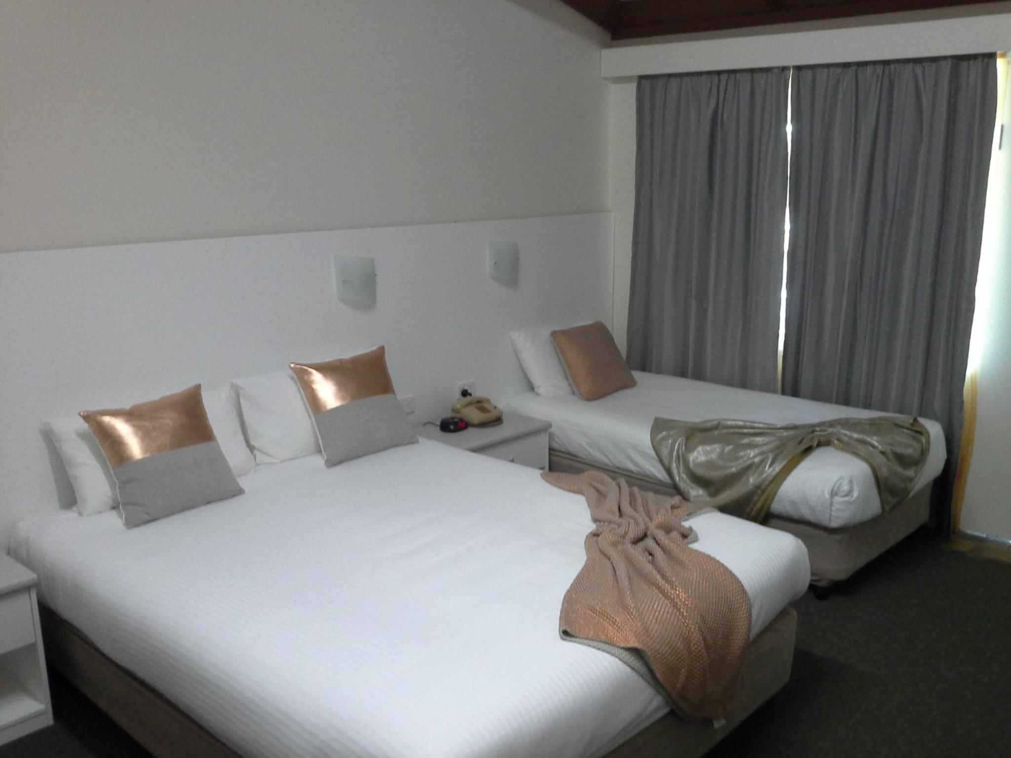 Hideaway Motor Inn