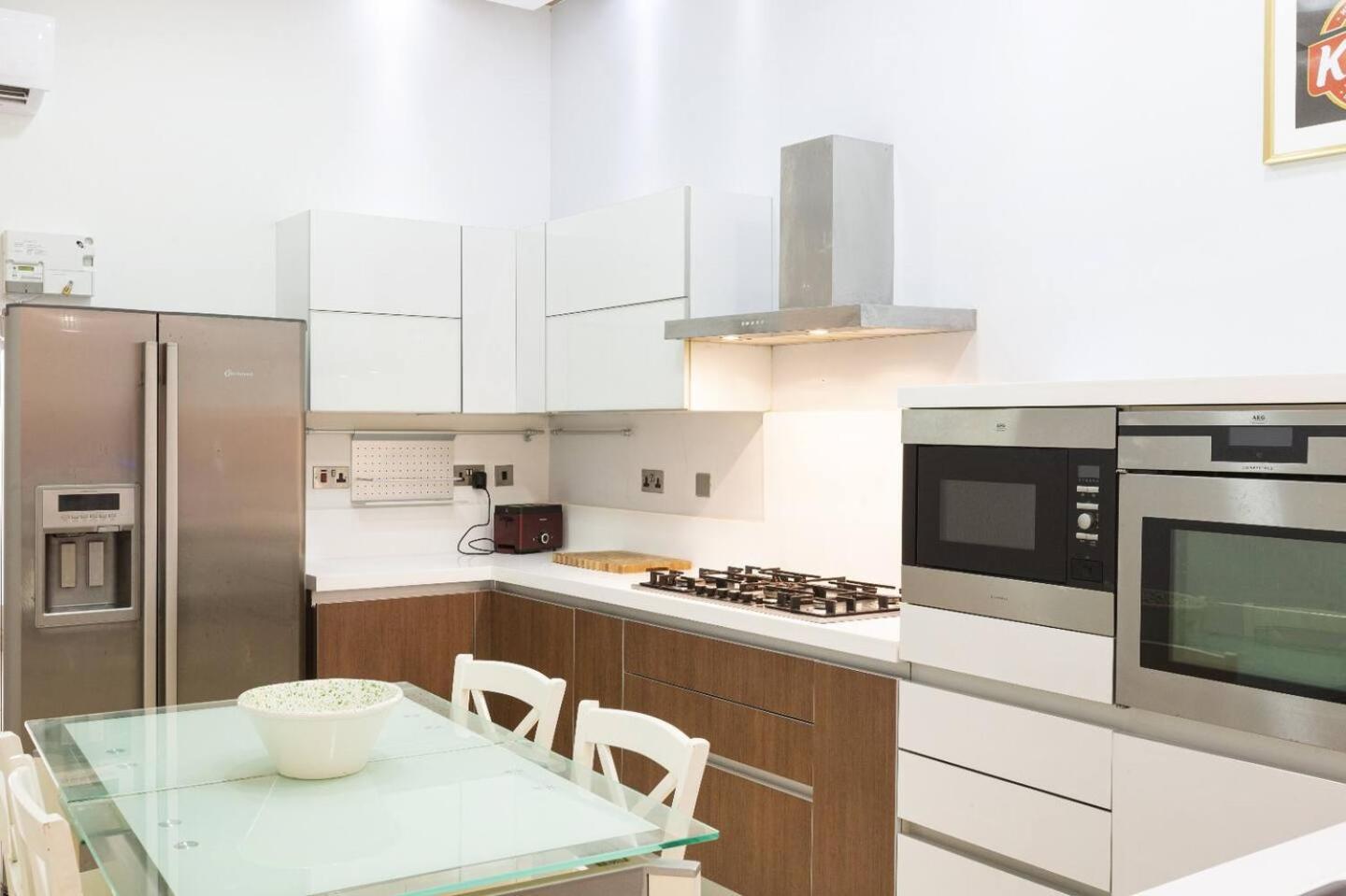 Central family maisonette 3BED by Homely!
