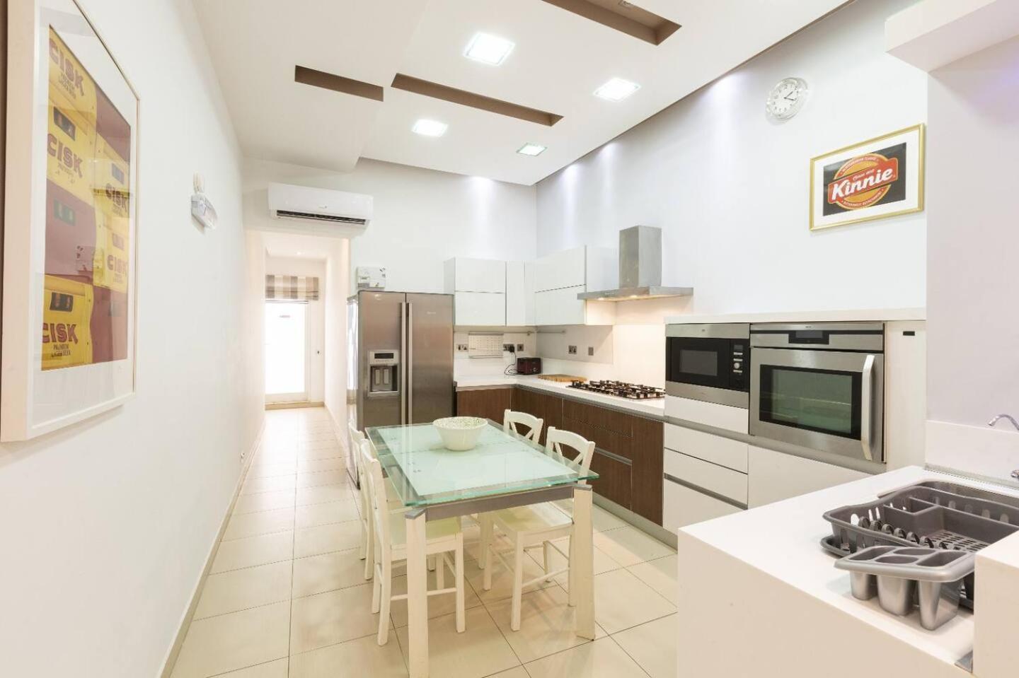 Central family maisonette 3BED by Homely!