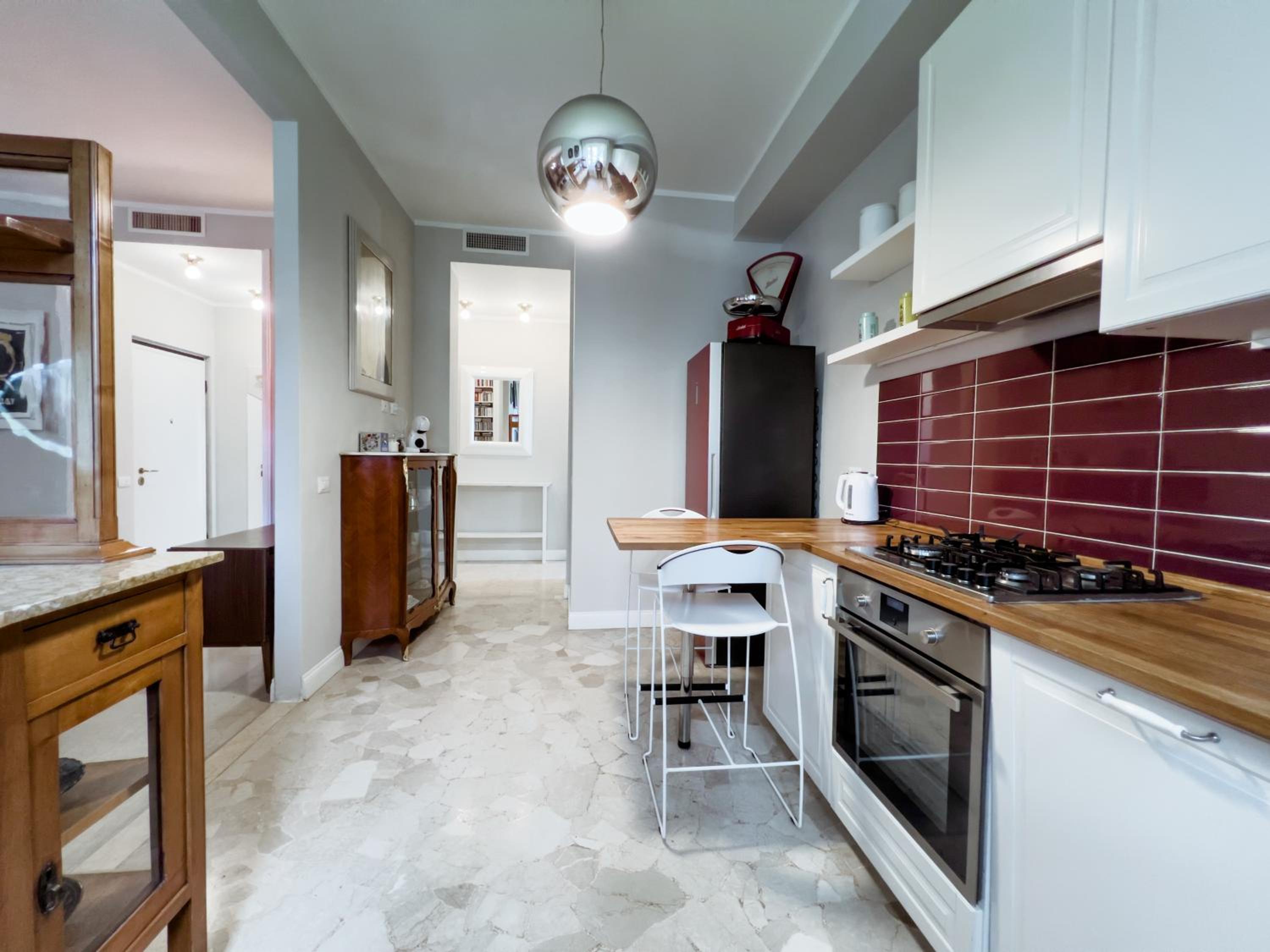 Isola Trendy Retreat - Large Flat, Milan