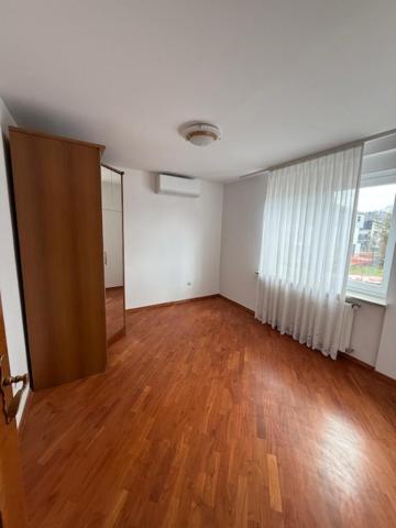 Trnovo Lunca Apartment