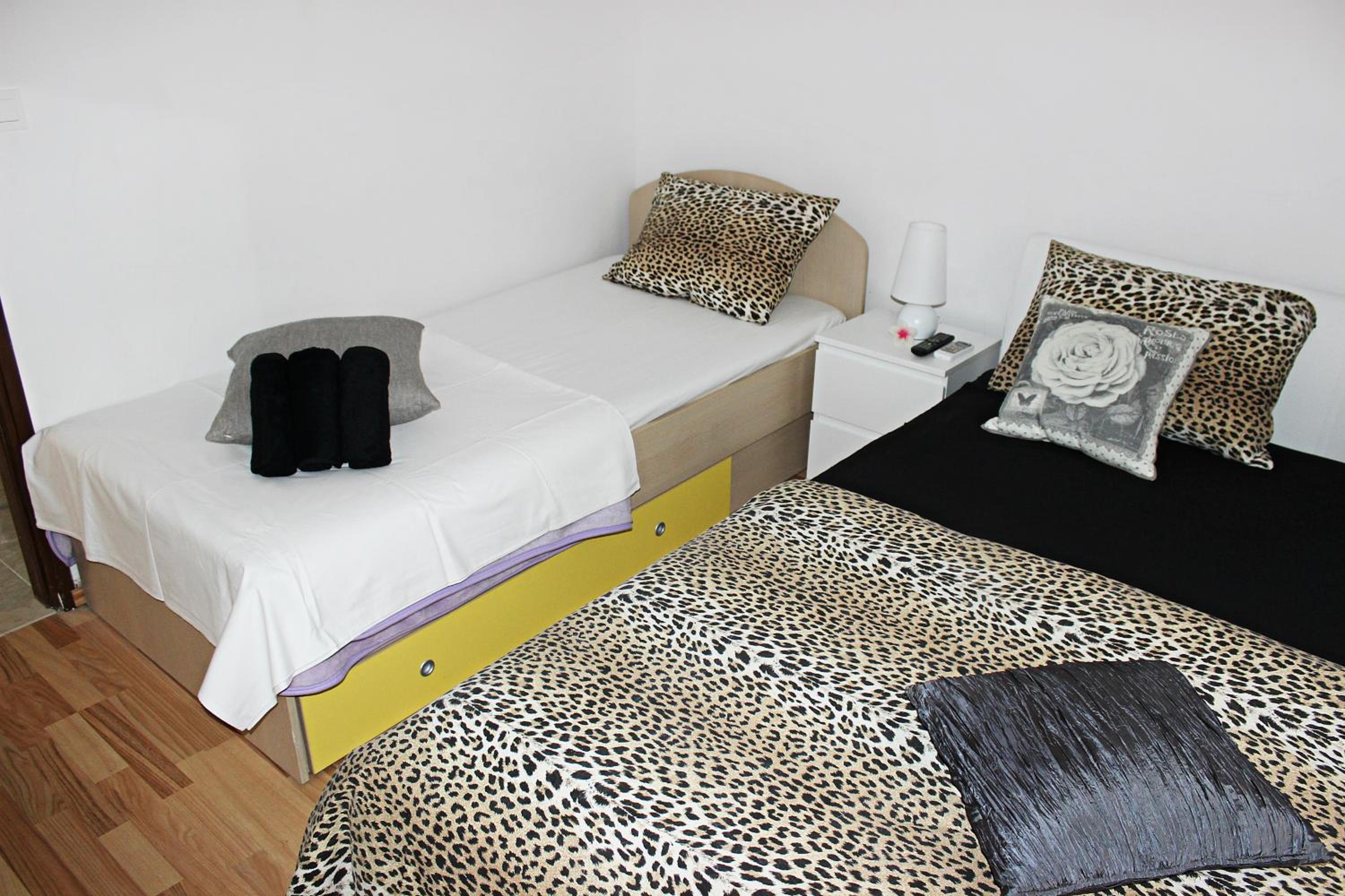 Room near the center view 3
