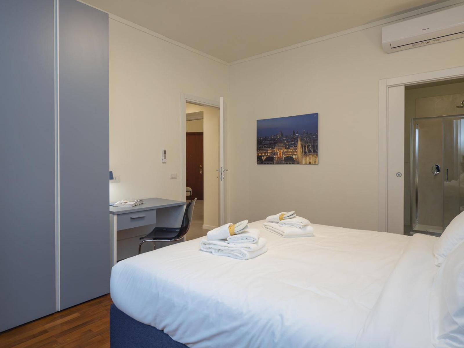 Spacious 2BDR with balcony Arco-Sempione Area, by Rentopolis