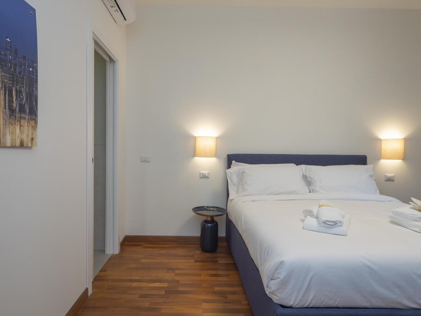 Spacious 2BDR with balcony Arco-Sempione Area, by Rentopolis