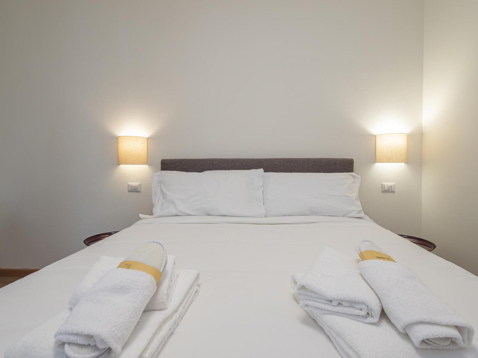 Spacious 2BDR with balcony Arco-Sempione Area, by Rentopolis
