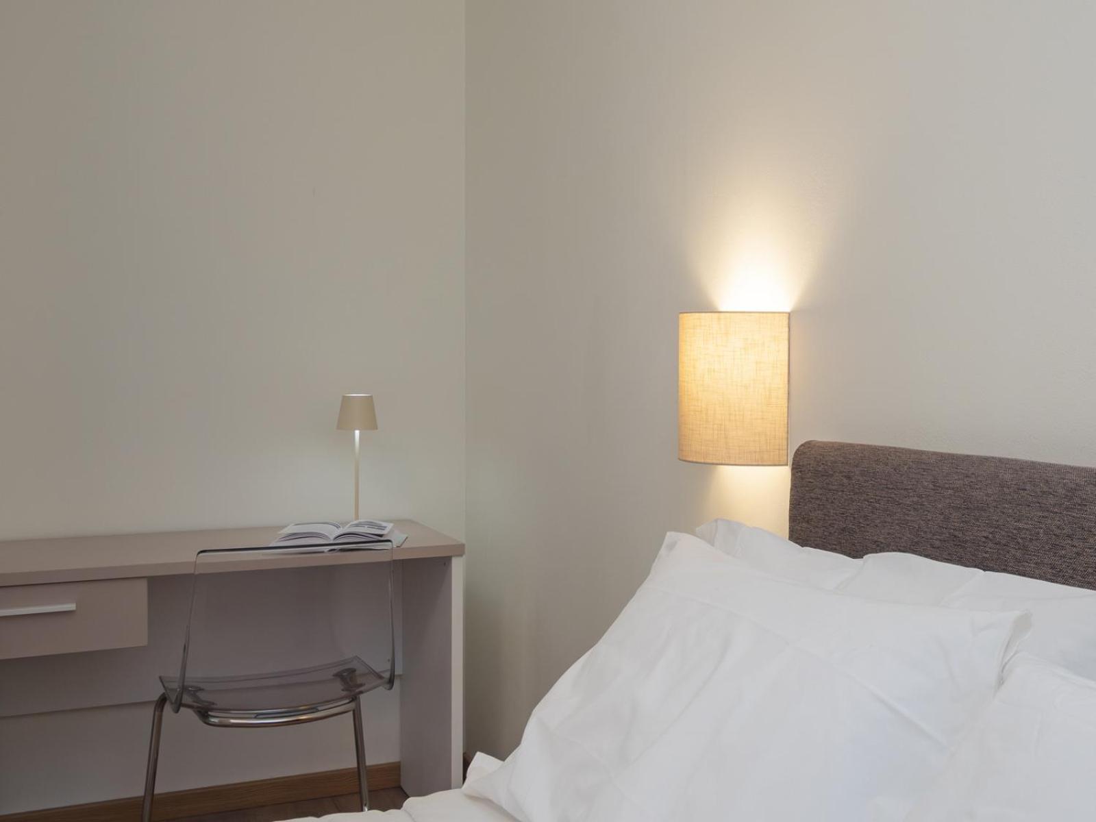 Spacious 2BDR with balcony Arco-Sempione Area, by Rentopolis