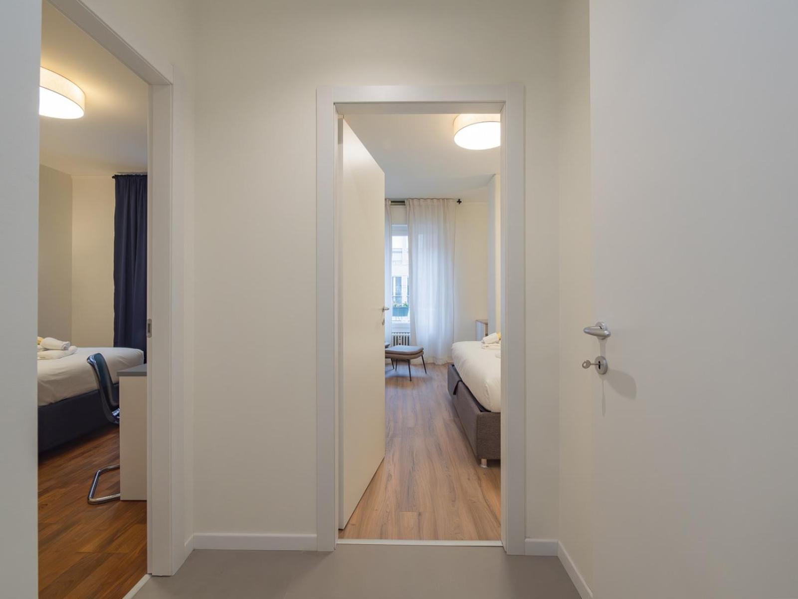 Spacious 2BDR with balcony Arco-Sempione Area, by Rentopolis