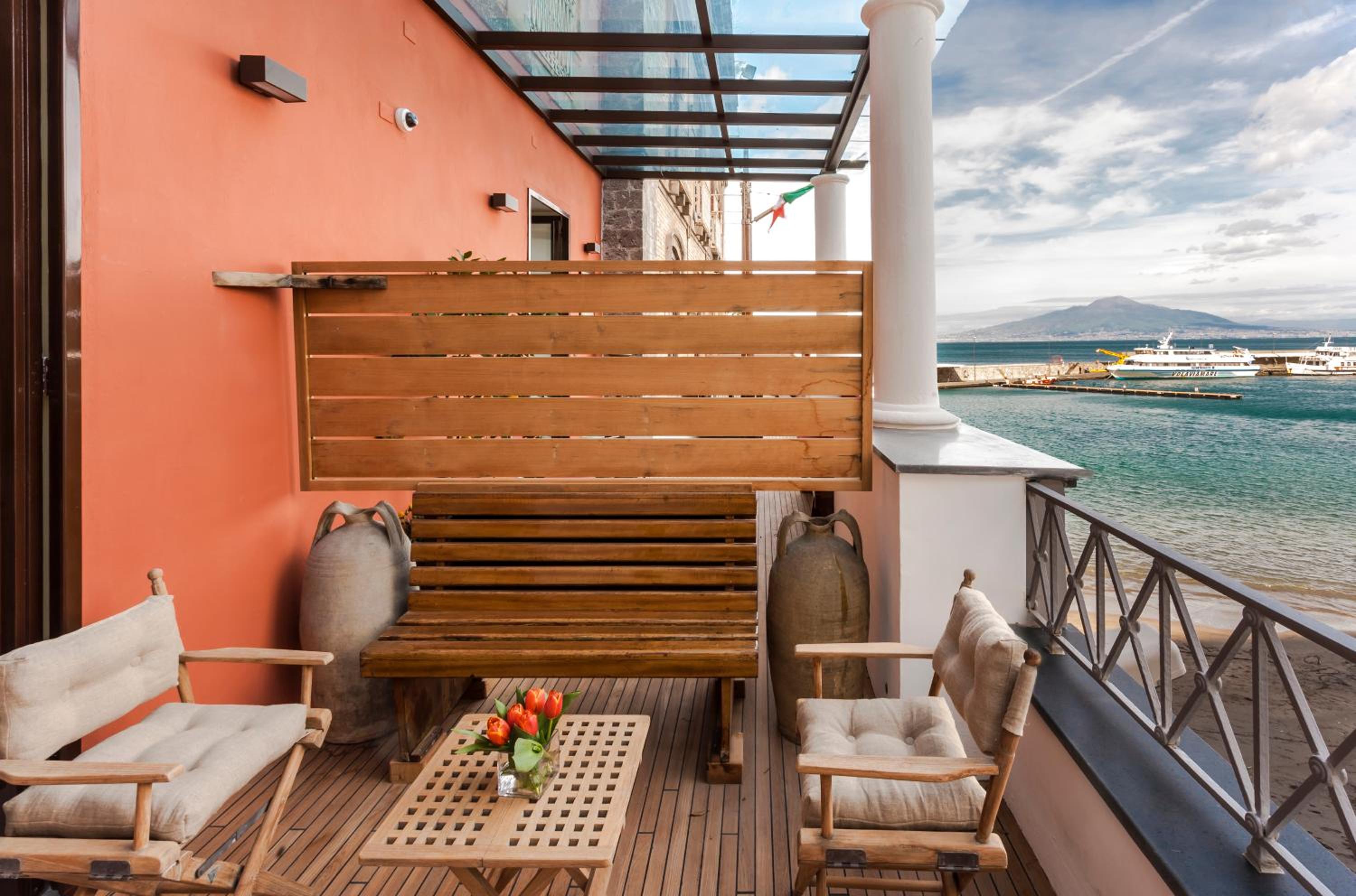 Yacht Club Capo Cervo Suites B&B