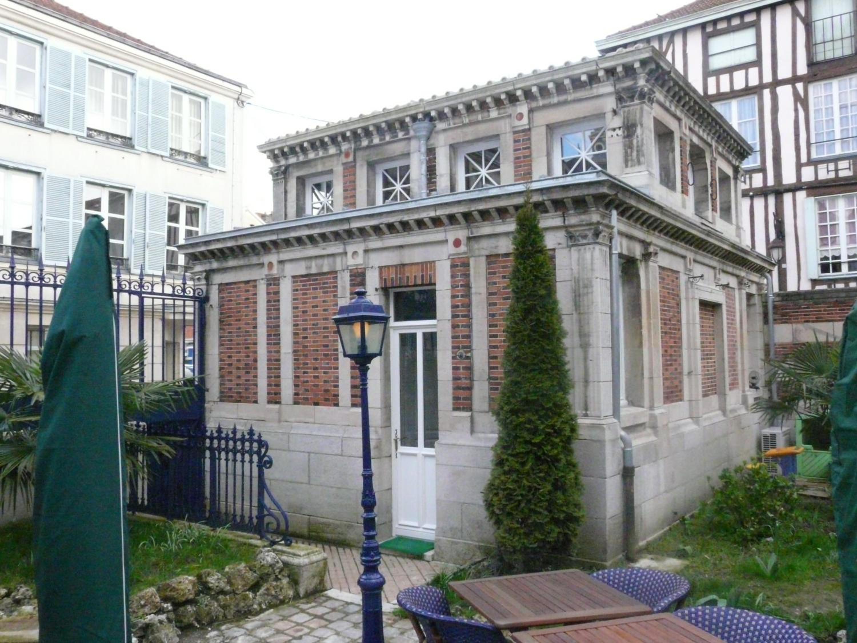 Photo 48