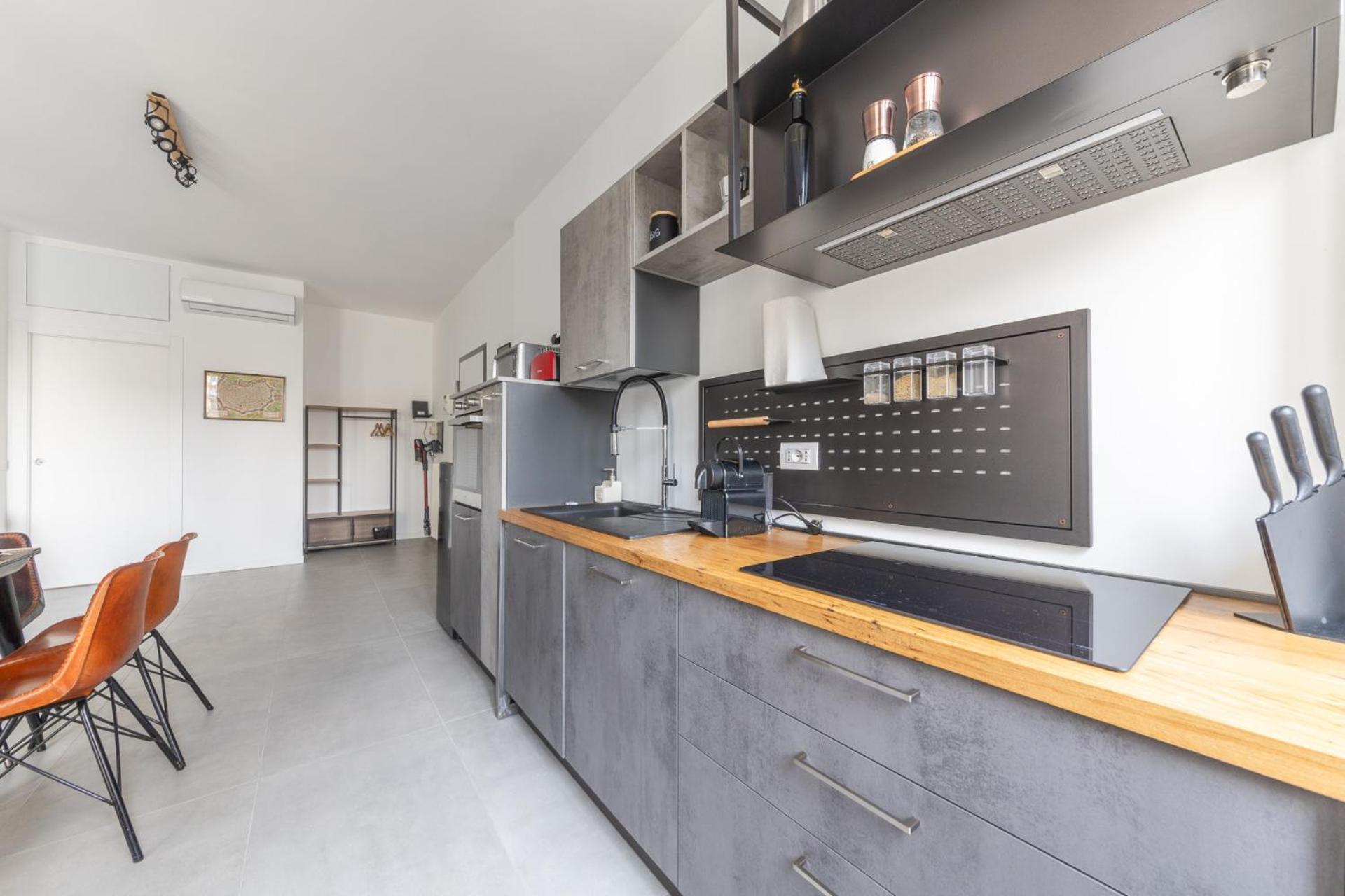 Modern and Comfortable Apartment in Cenisio Area