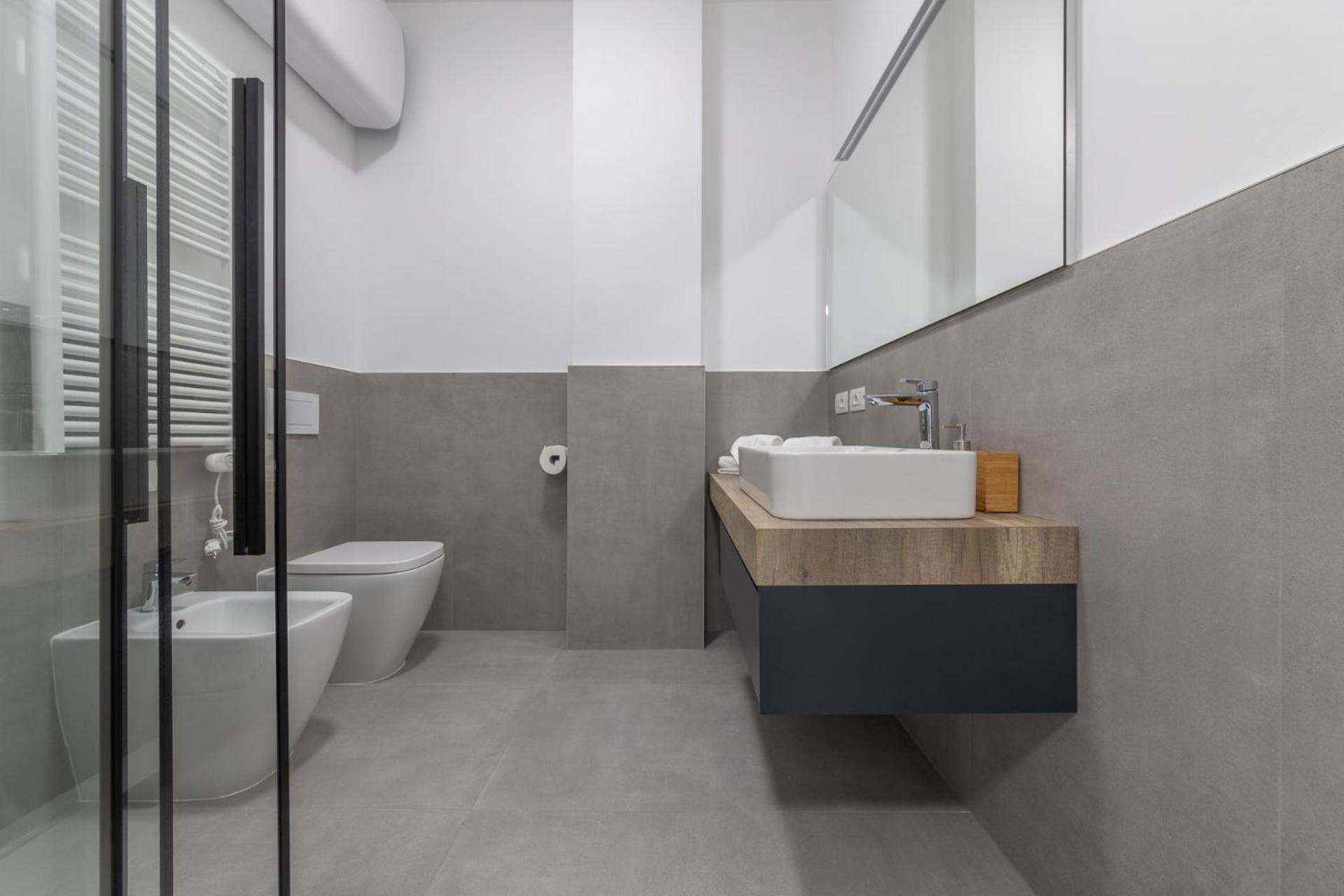 Modern and Comfortable Apartment in Cenisio Area