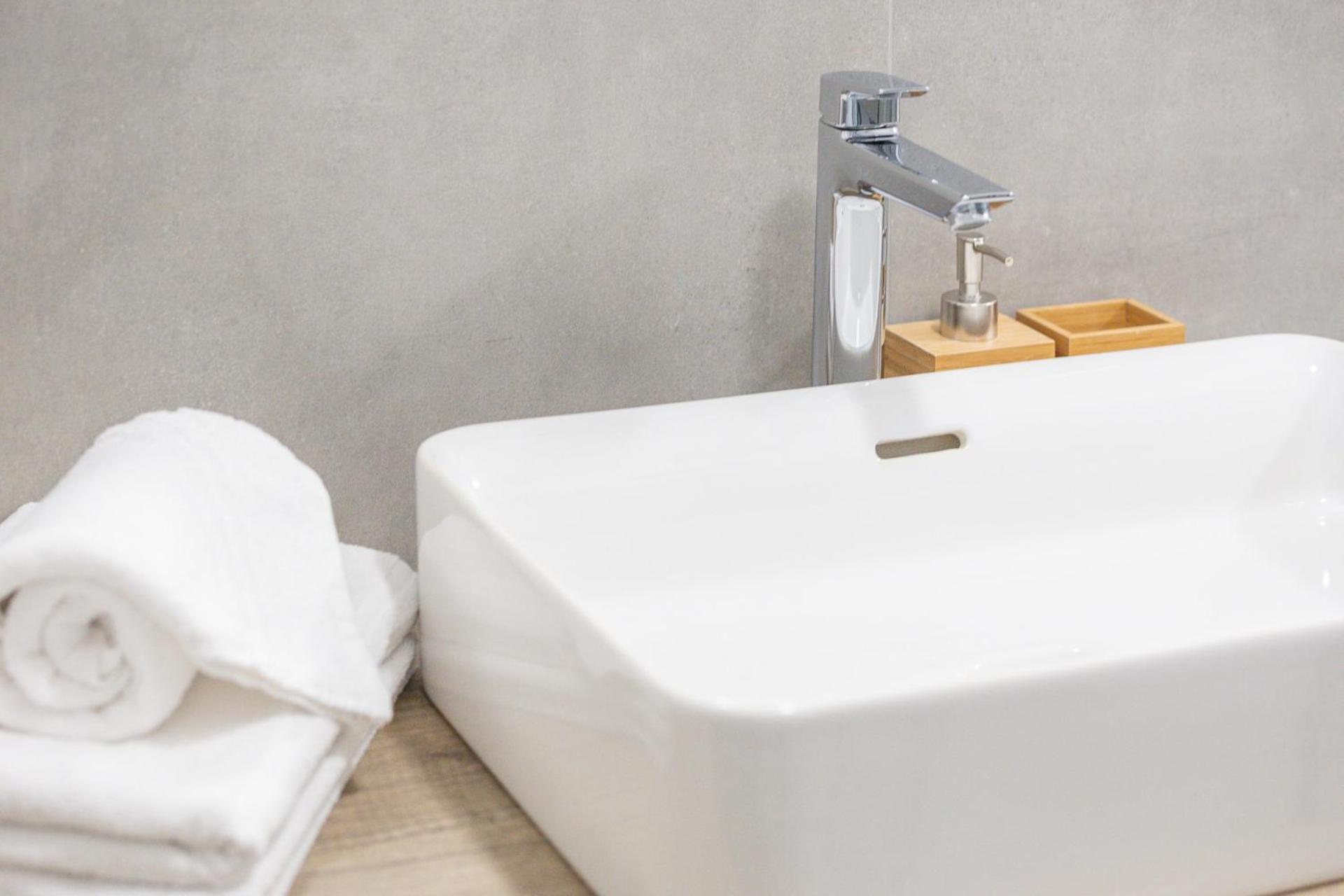 Modern and Comfortable Apartment in Cenisio Area