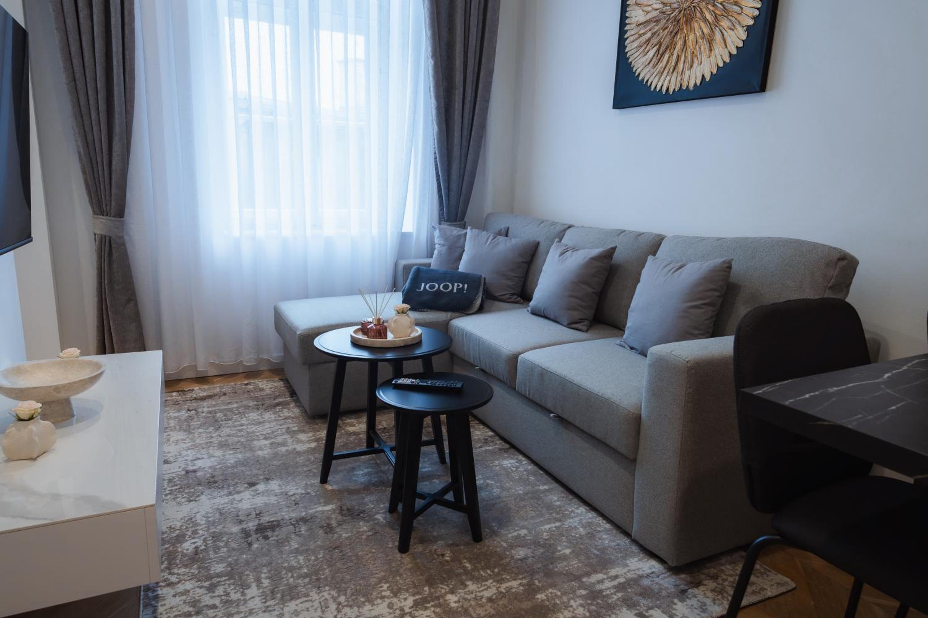 Royal Central Apartments