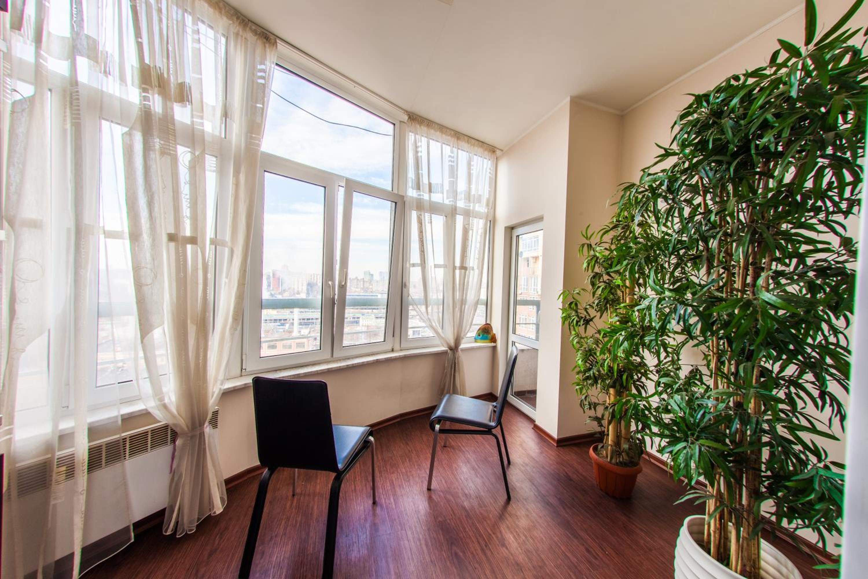 Botanic Towers опалення та світло цілодобово