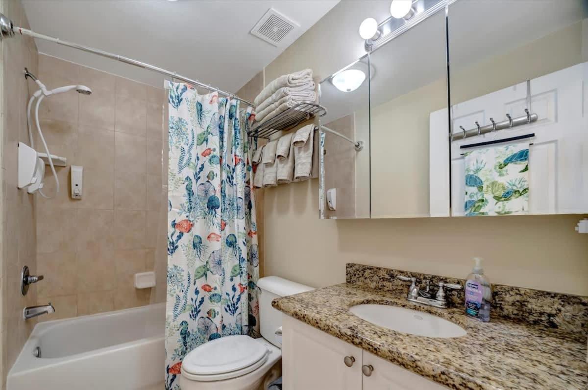 Sunlit Bayview Suite Balcony Pool & Hot Tub