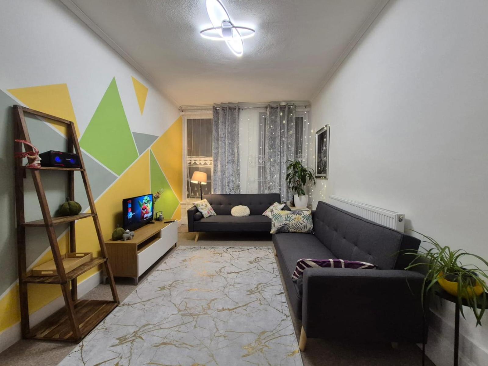 Turnpike lane Flat - Stylish and Bright Flat in North London N8 - 5 mins from Piccadilly line station