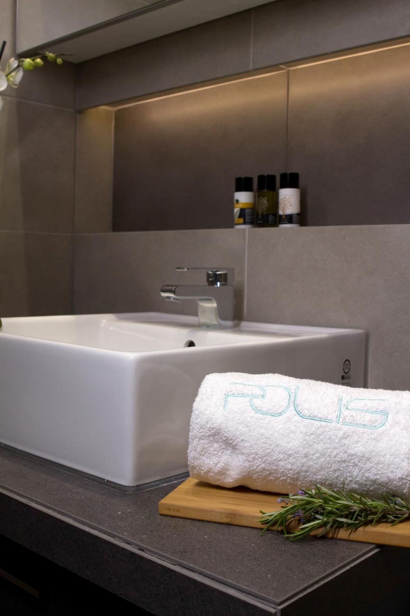 Polis Apartments