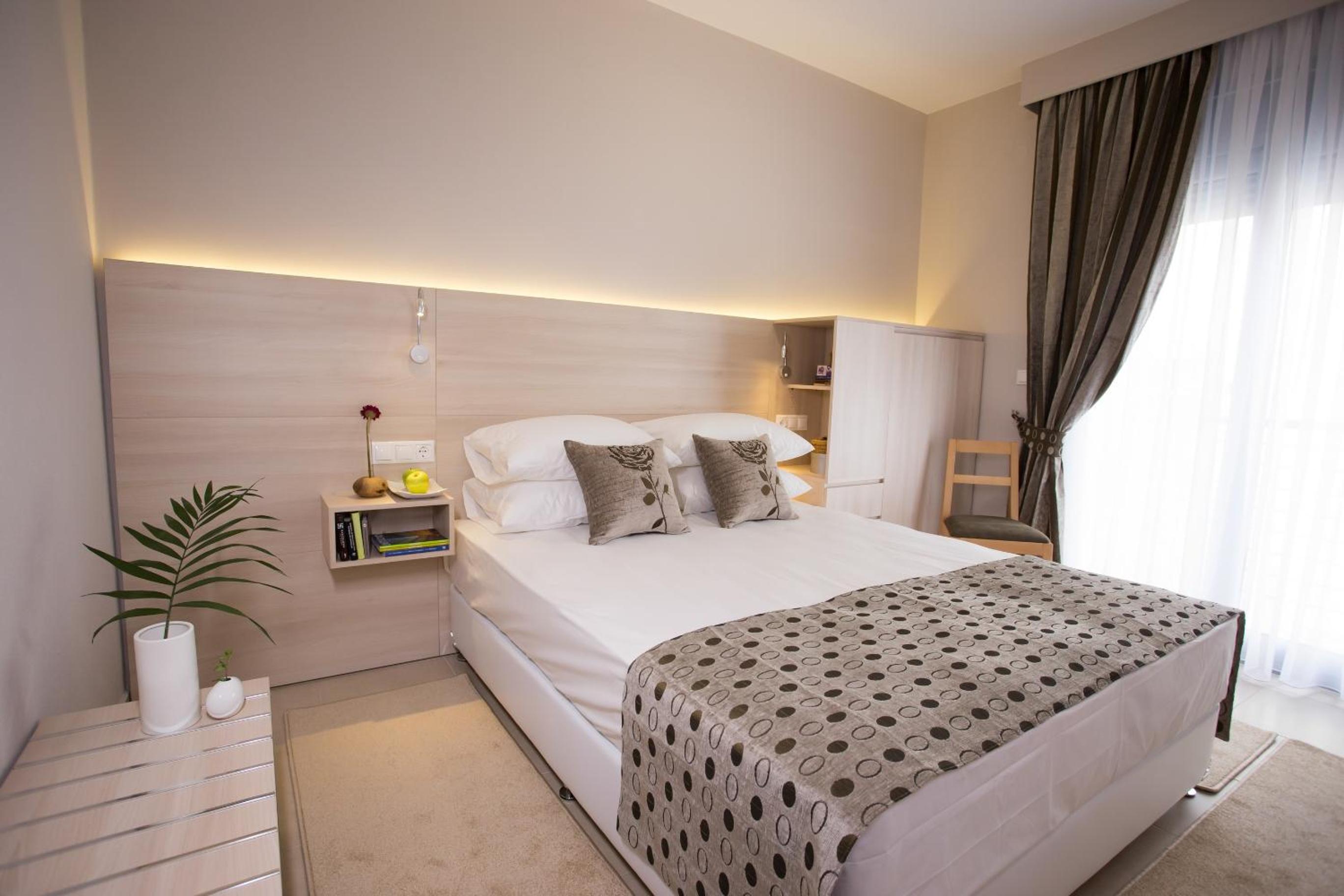Polis Apartments