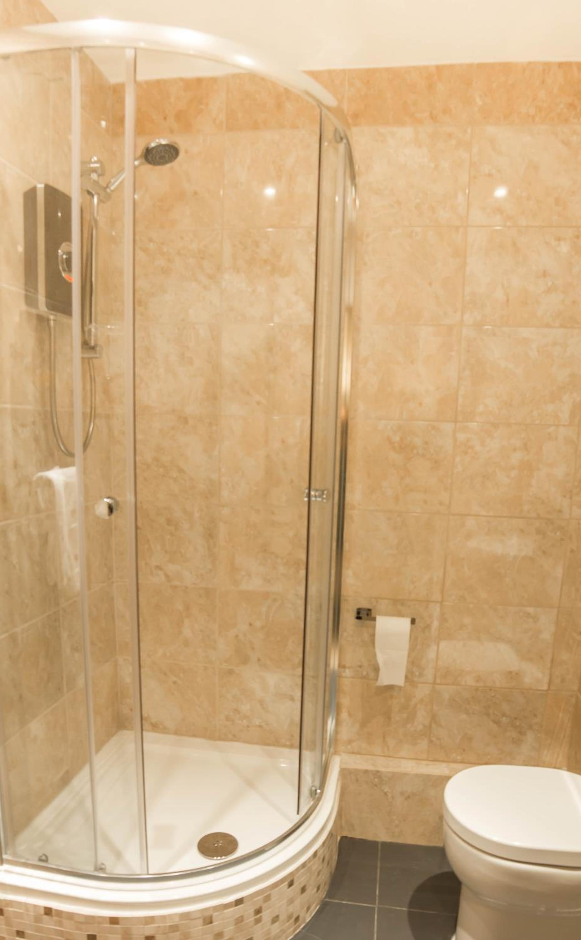 Castle view&Grassmarket studio flat with Luxury bathroom view 5