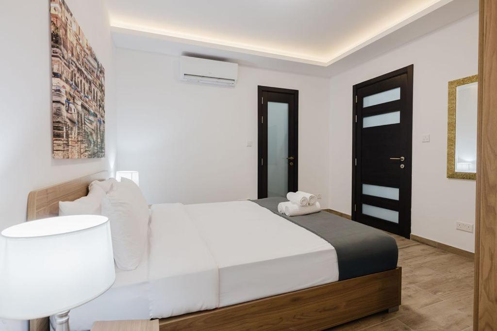 Seabreeze Apartments flat 3 by Homely Malta! photo 5
