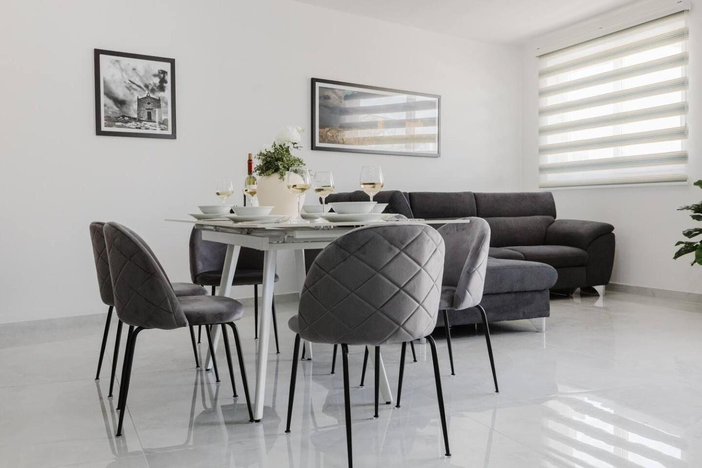Ruby Residence fl8 by Homely Malta!
