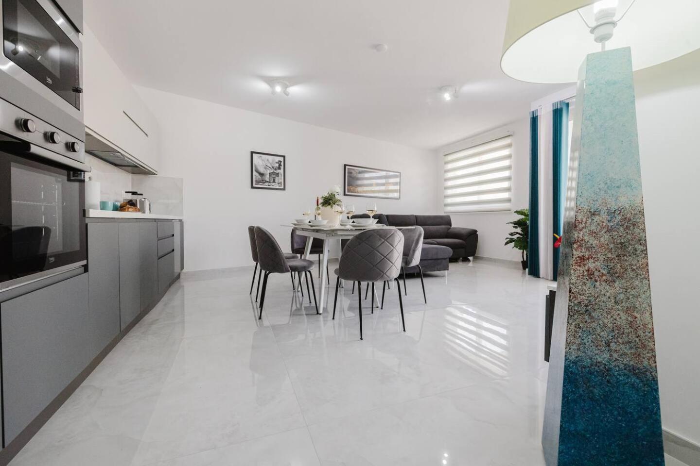 Ruby Residence fl8 by Homely Malta!